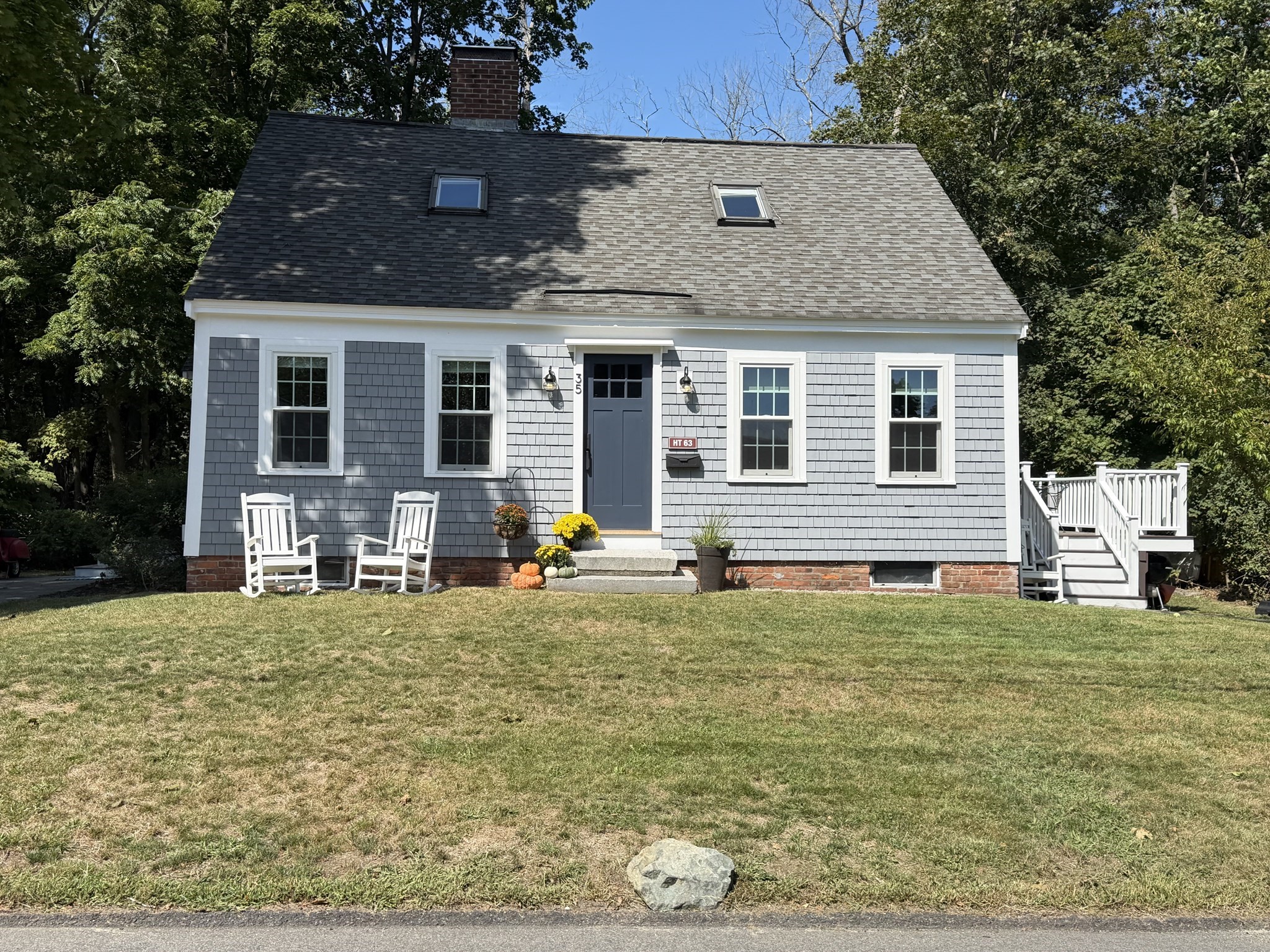 35 Smith Pl Property Photo 1
