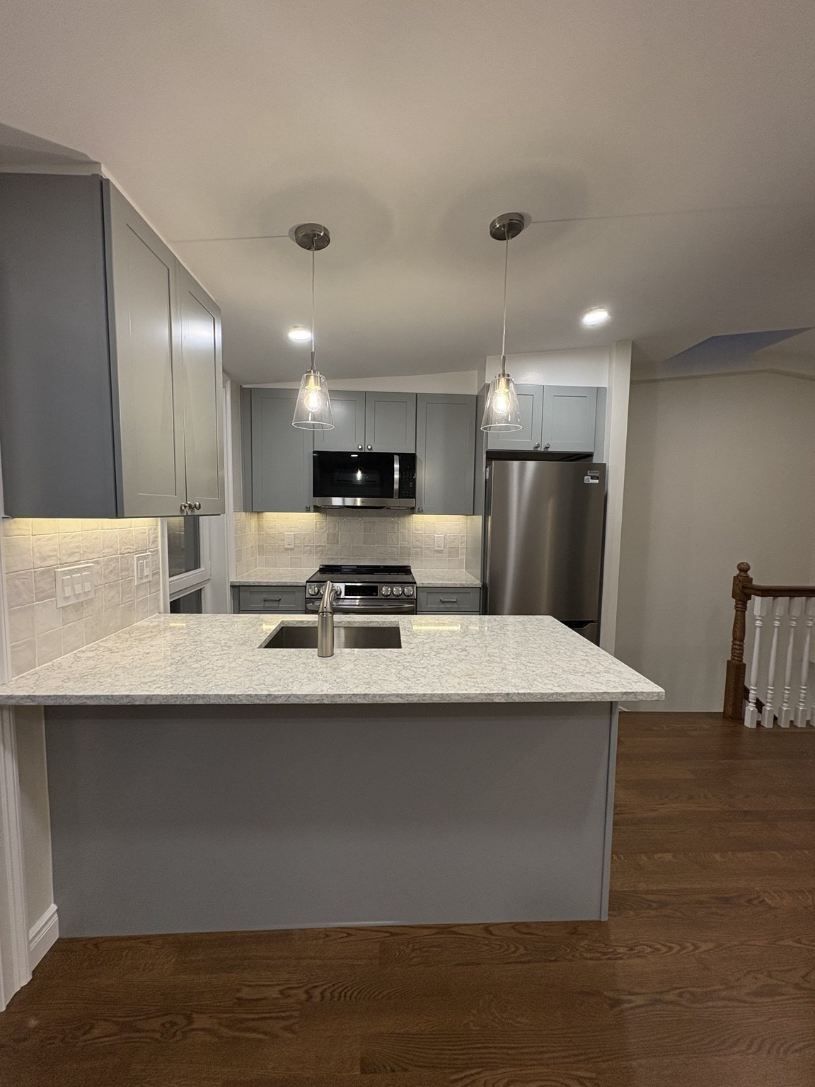 11 Burrill Pl # 3 Property Photo 2