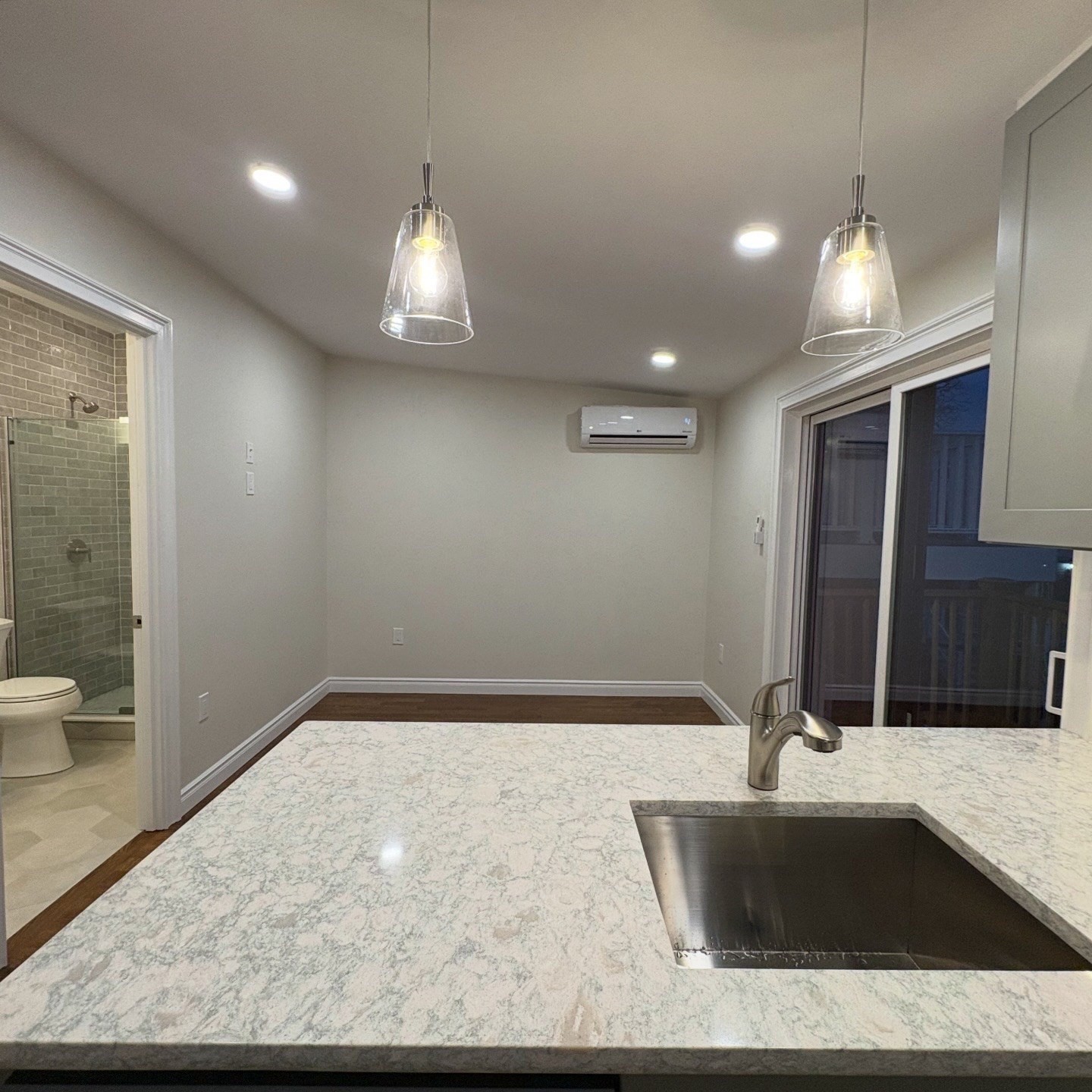 11 Burrill Pl # 3 Property Photo 4