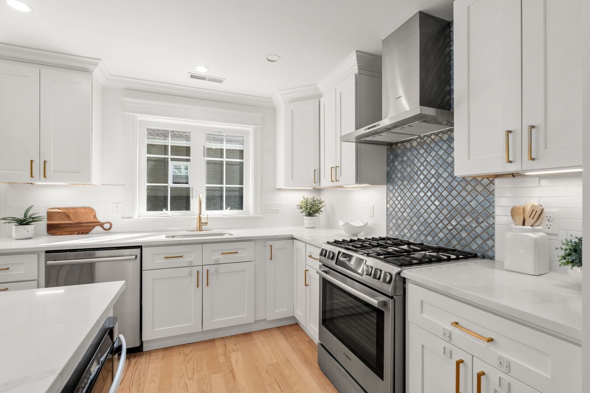 156 Ash Street # 2 Property Photo 6