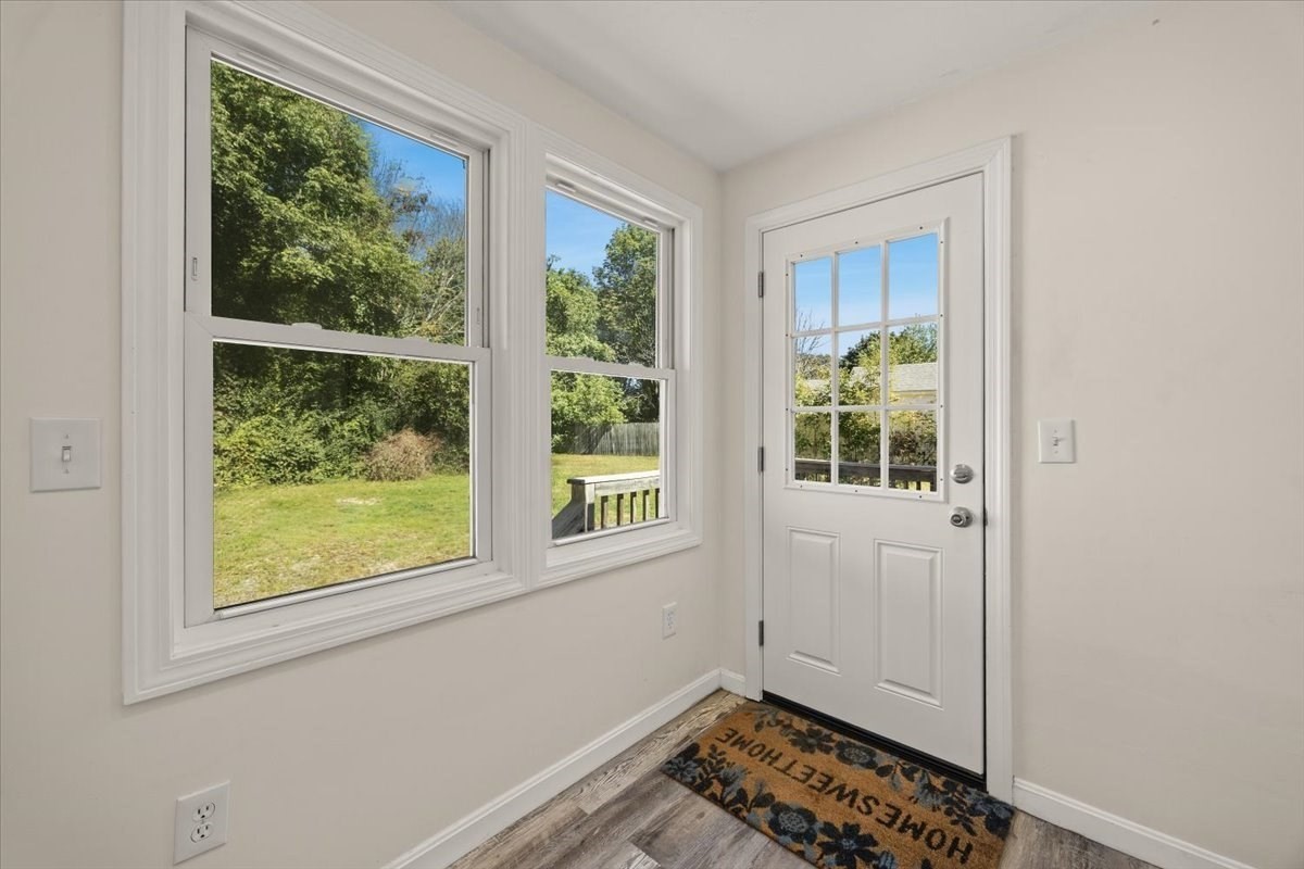 201 Tiffany St Property Photo 18