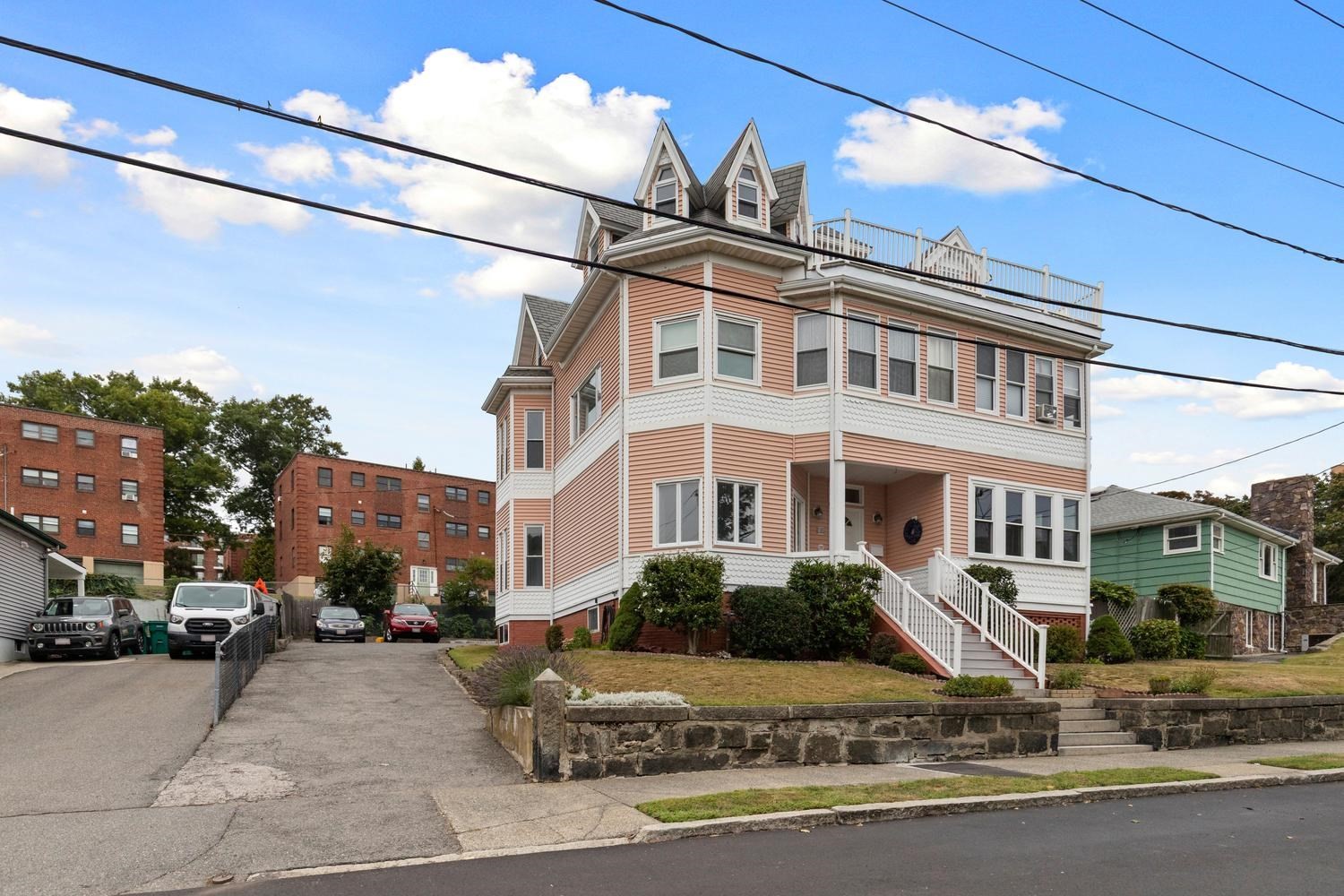 11 Tudor St Property Photo 2