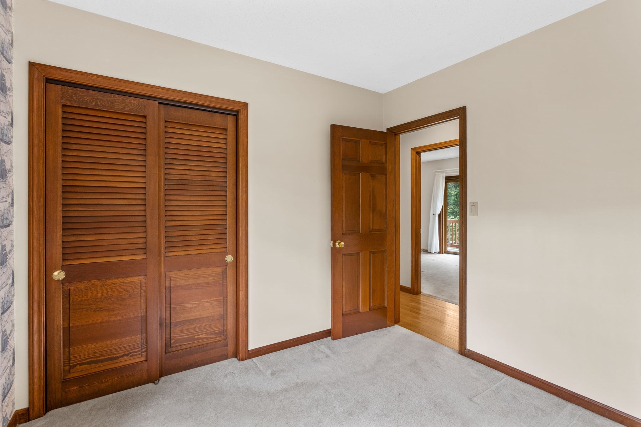 2 Robin Rd Property Photo 17