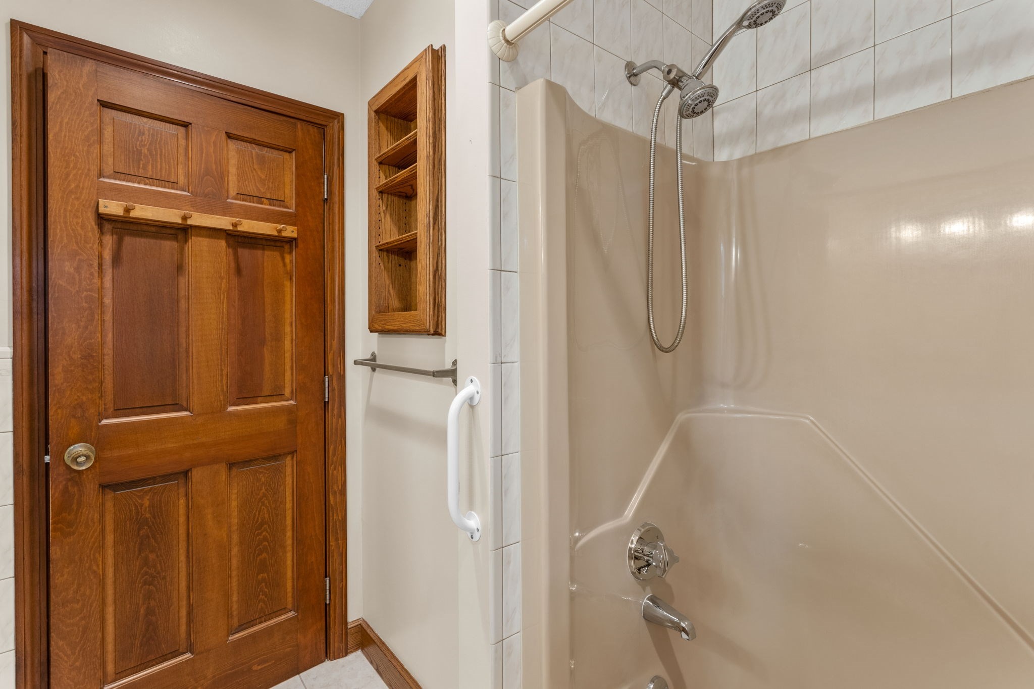2 Robin Rd Property Photo 19