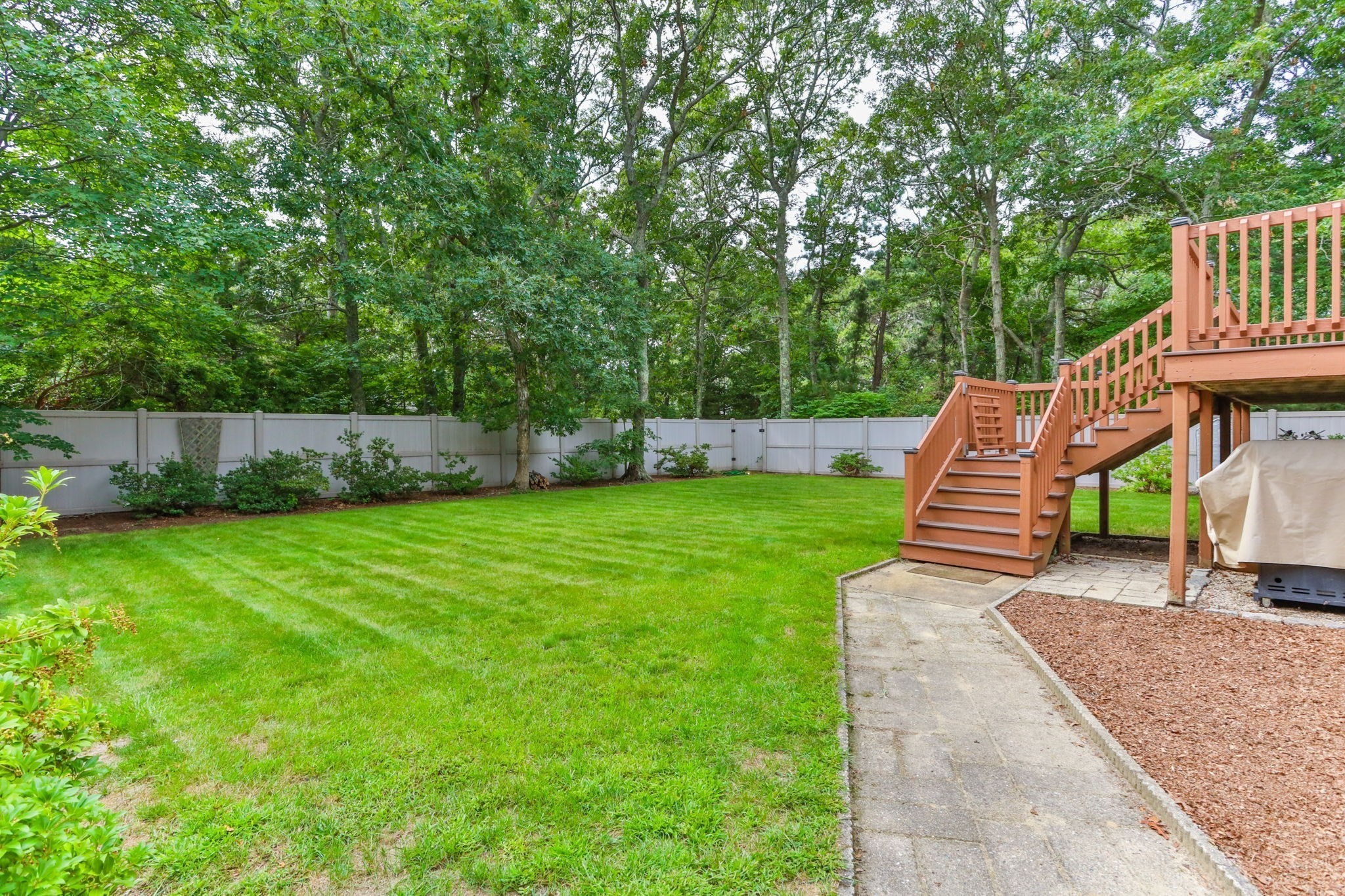 2 Robin Rd Property Photo 36