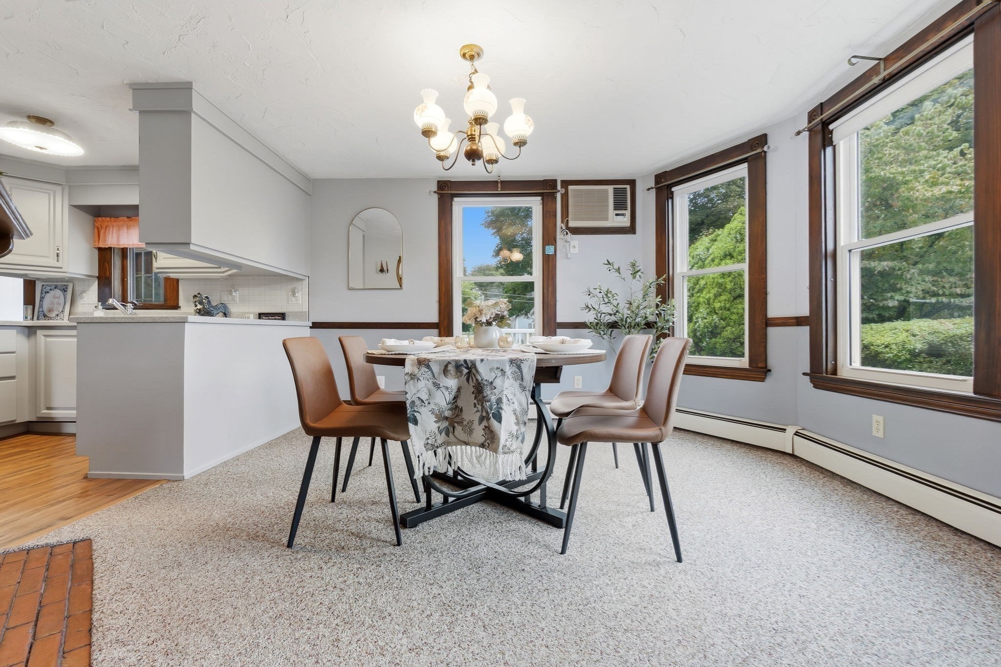 4 Longfellow St Property Photo 6