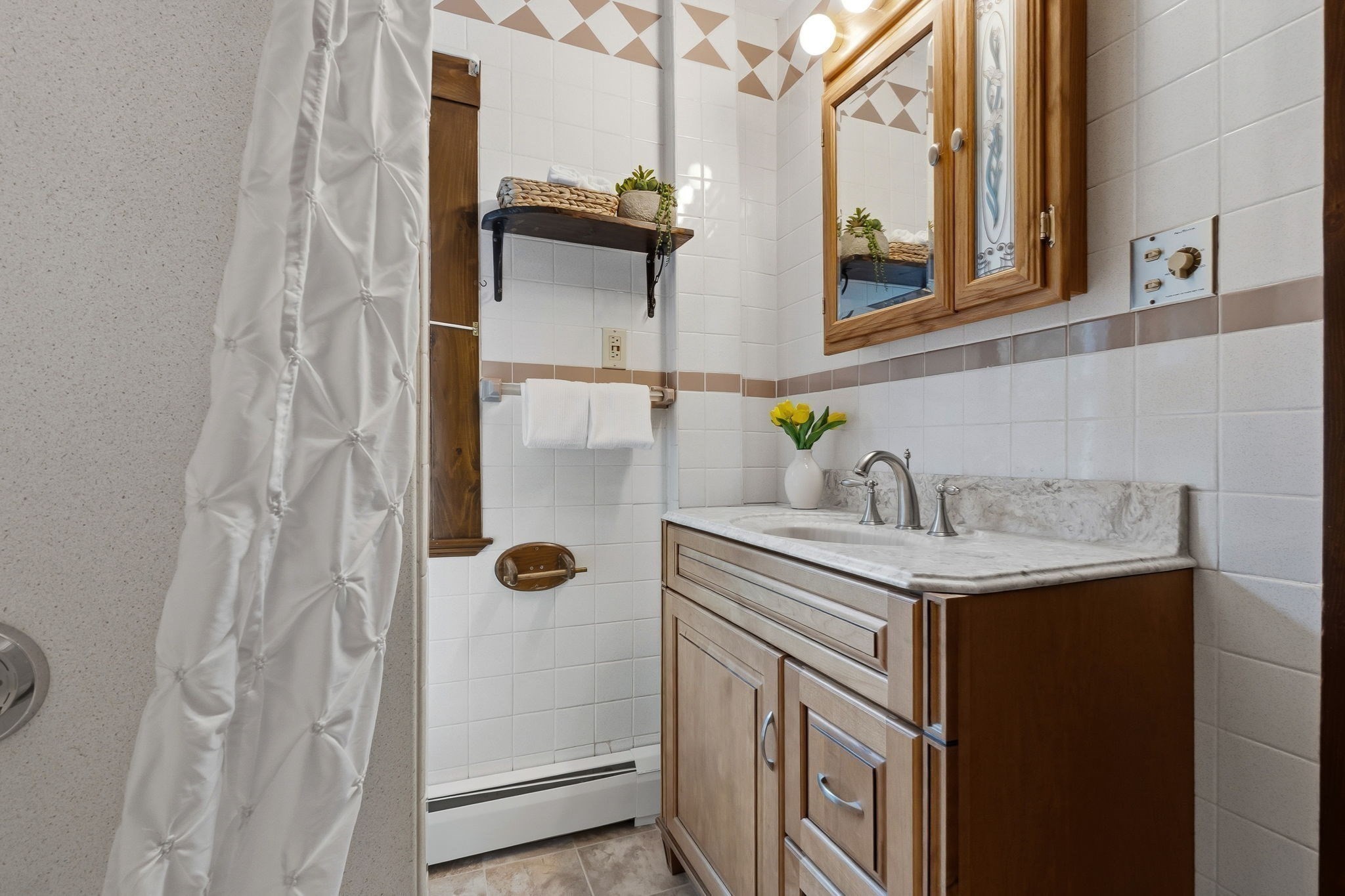 4 Longfellow St Property Photo 28