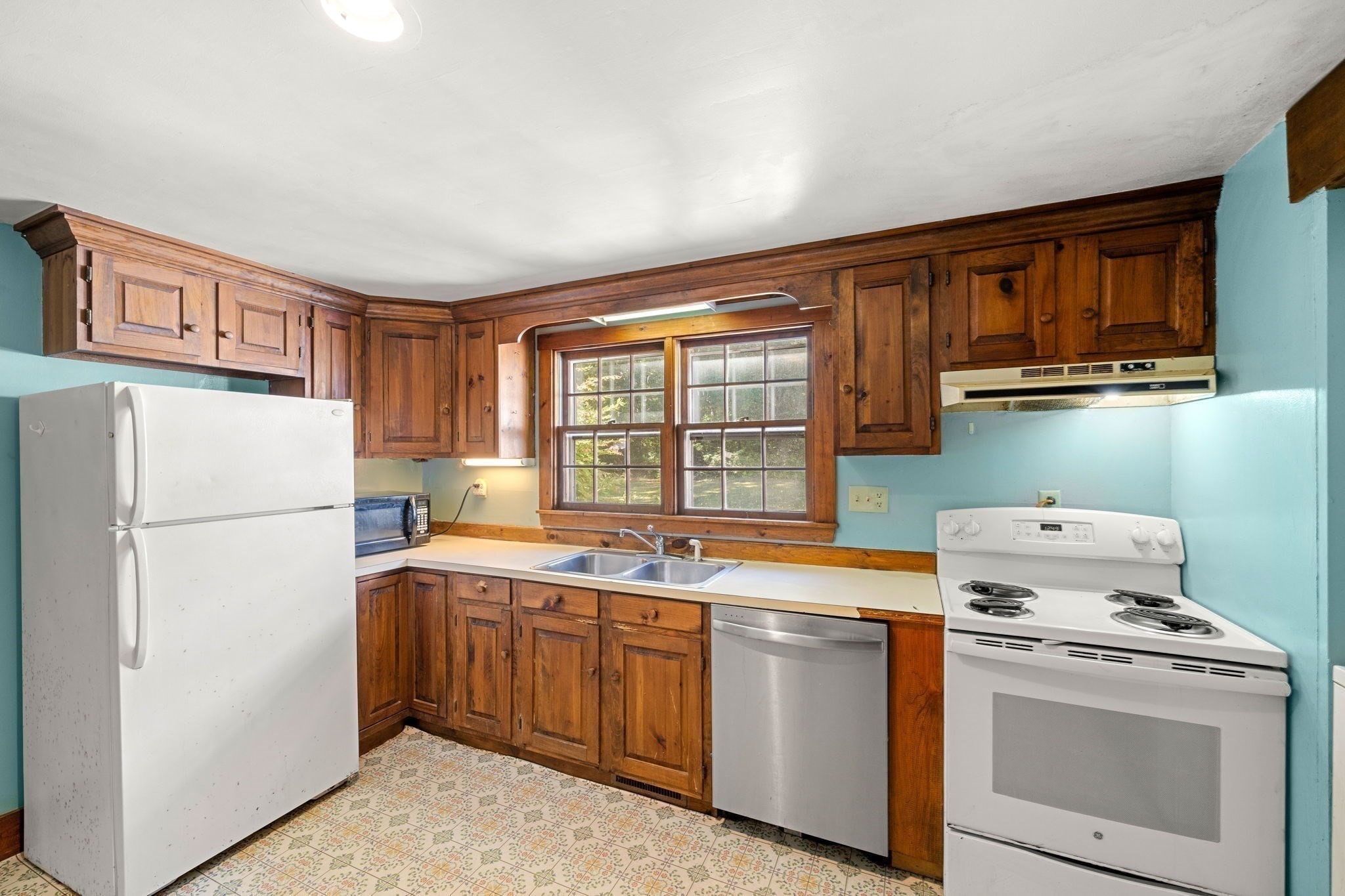 53 Groton Rd Property Photo 32