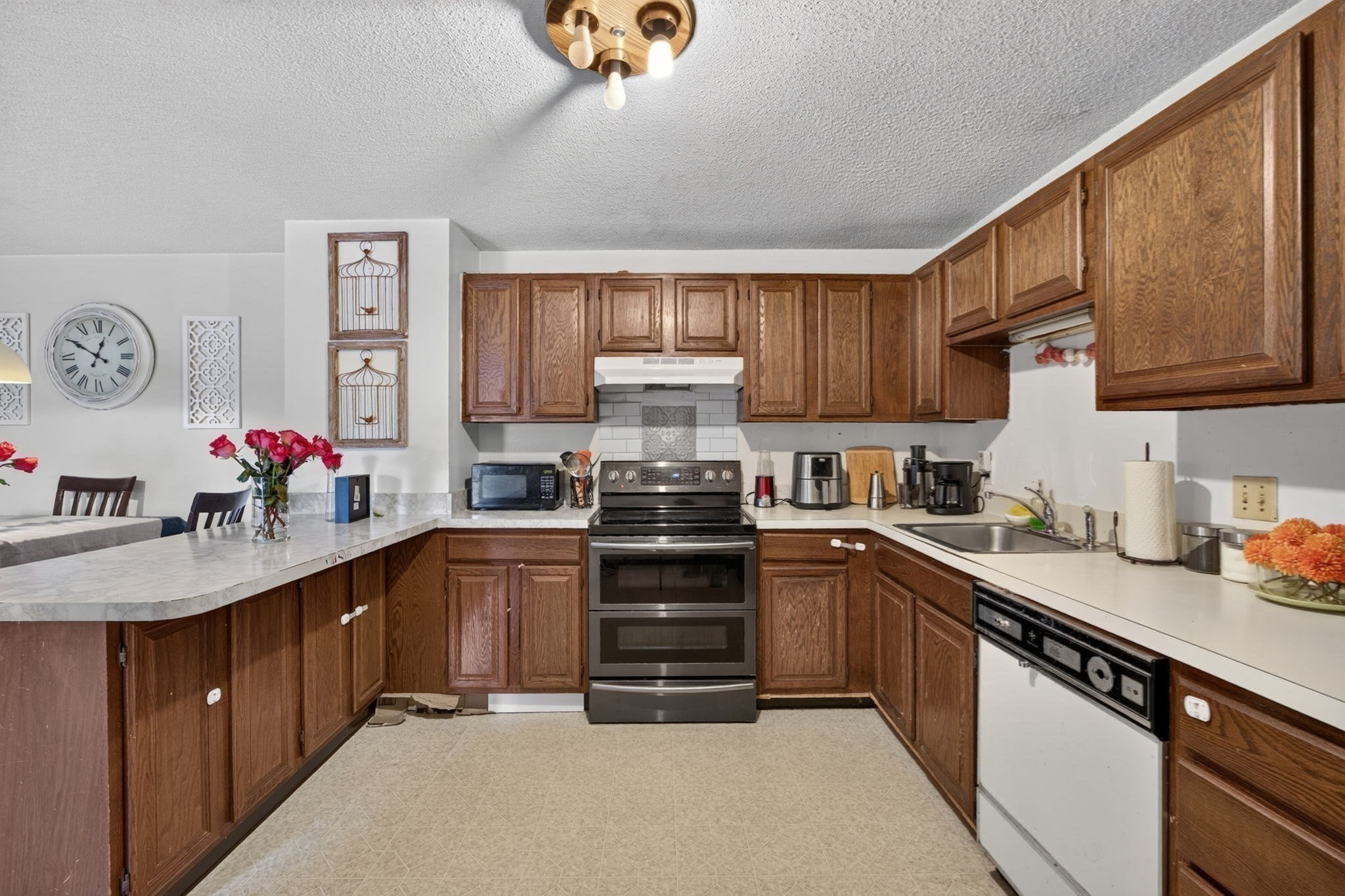 204 Washington St # 304 Property Photo 6