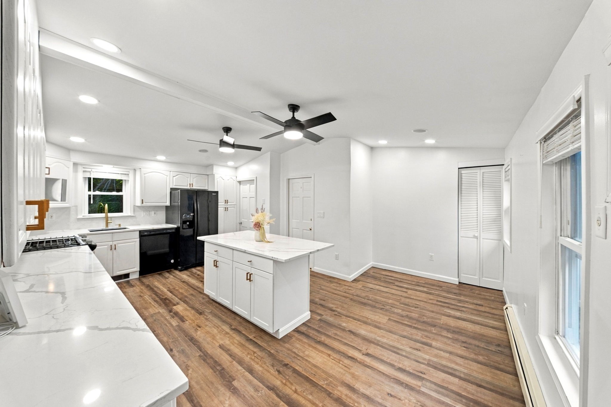 28 S Warren St Property Photo 2