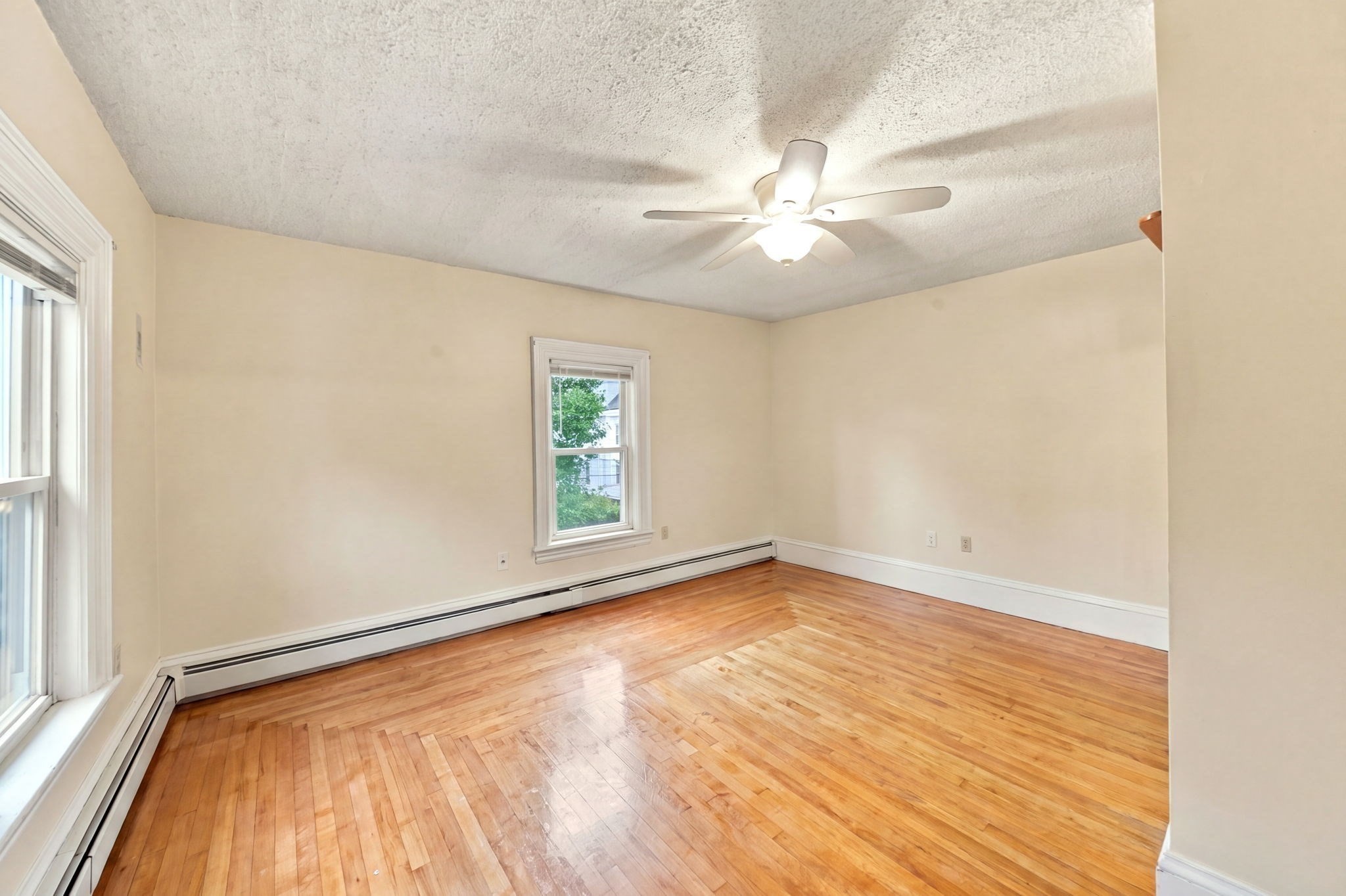 28 S Warren St Property Photo 9