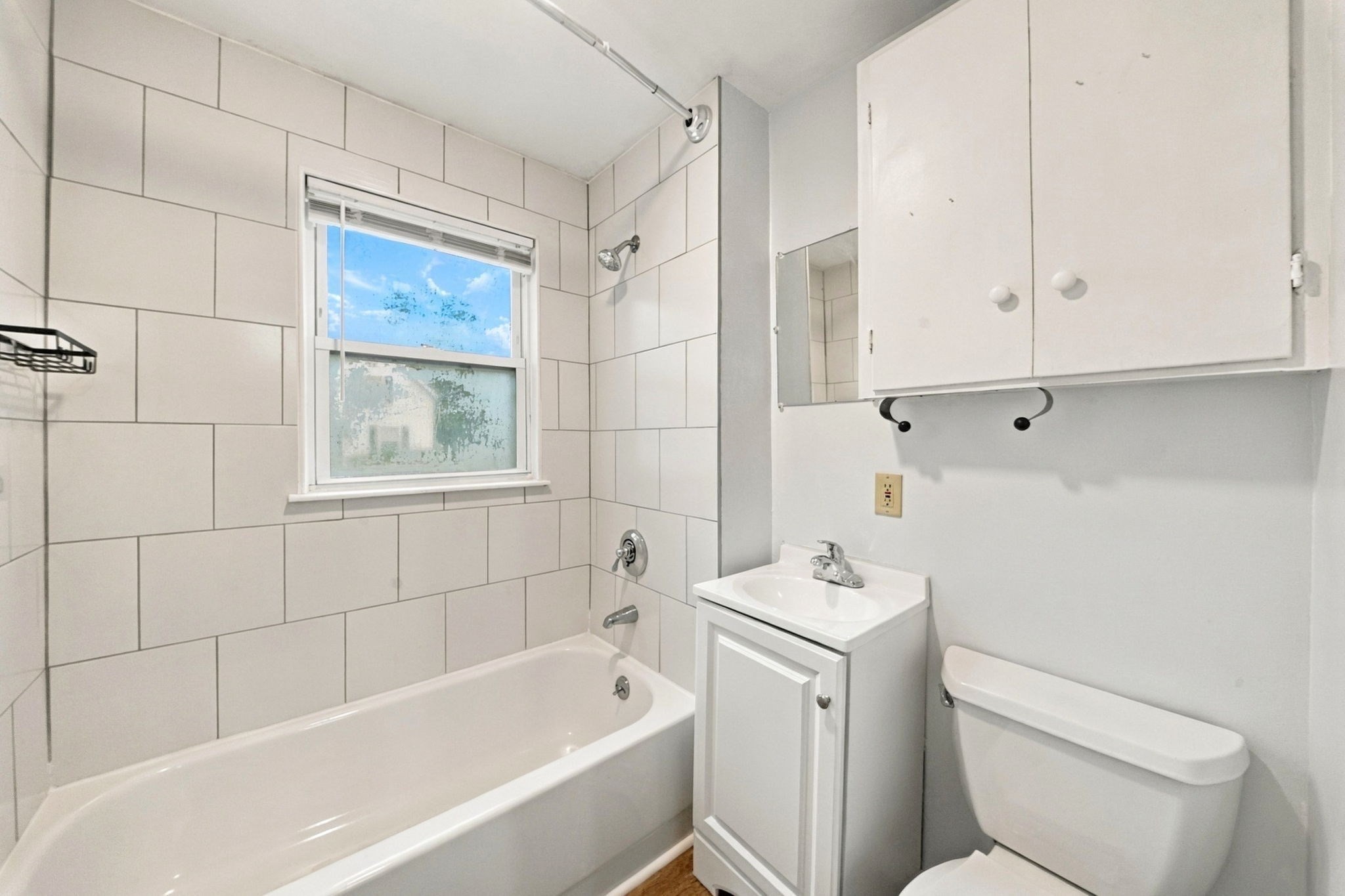 28 S Warren St Property Photo 25