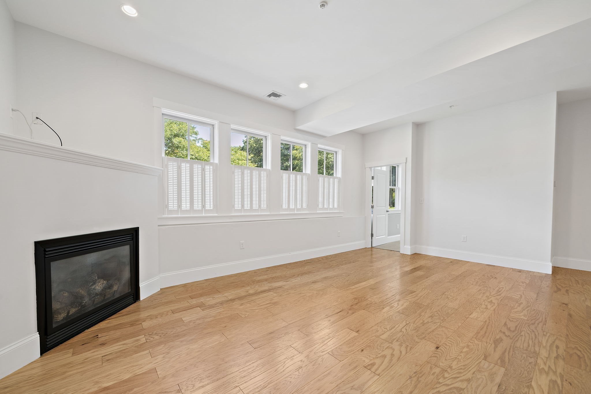 599 Washington St # 12 Property Photo 11