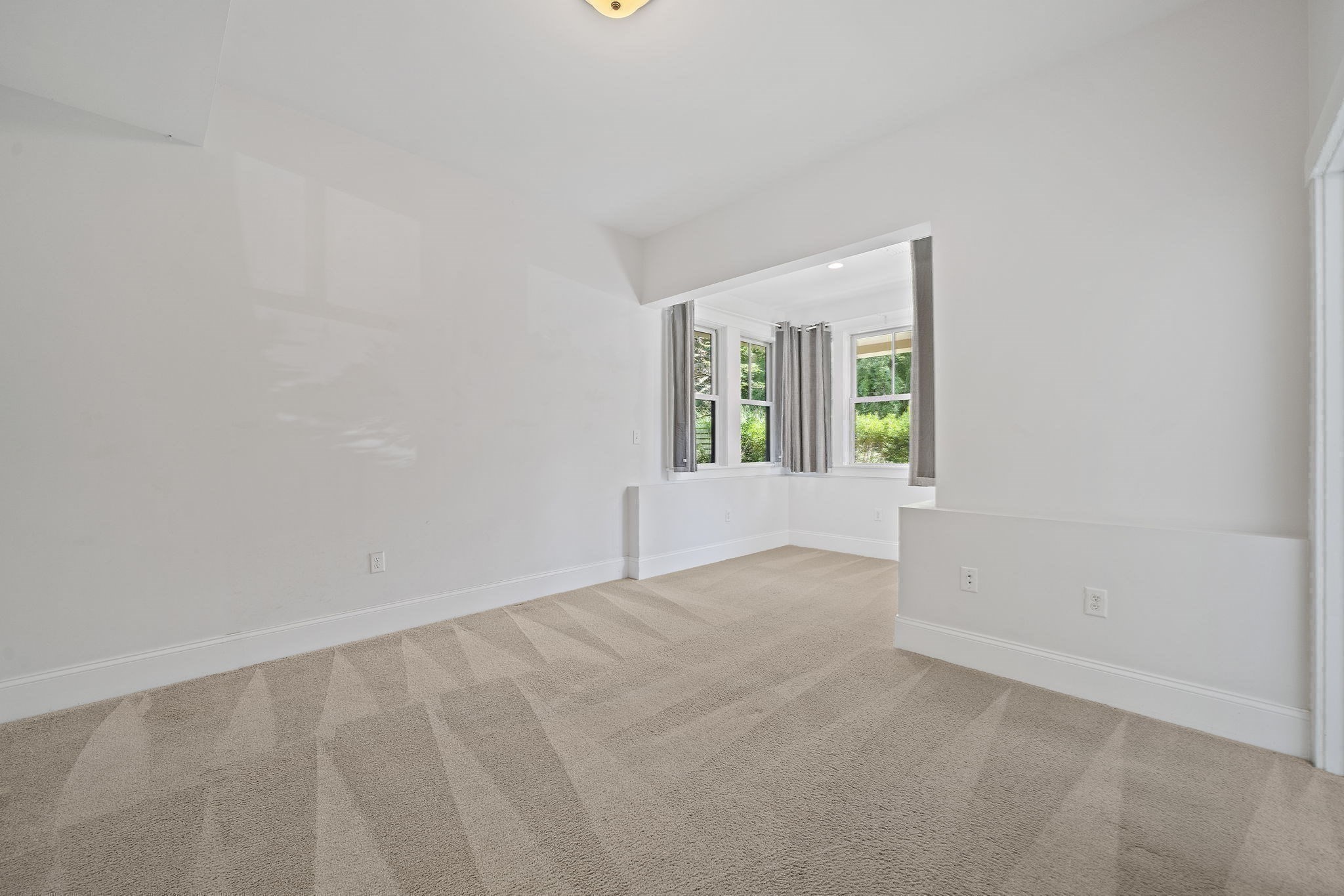 599 Washington St # 12 Property Photo 15