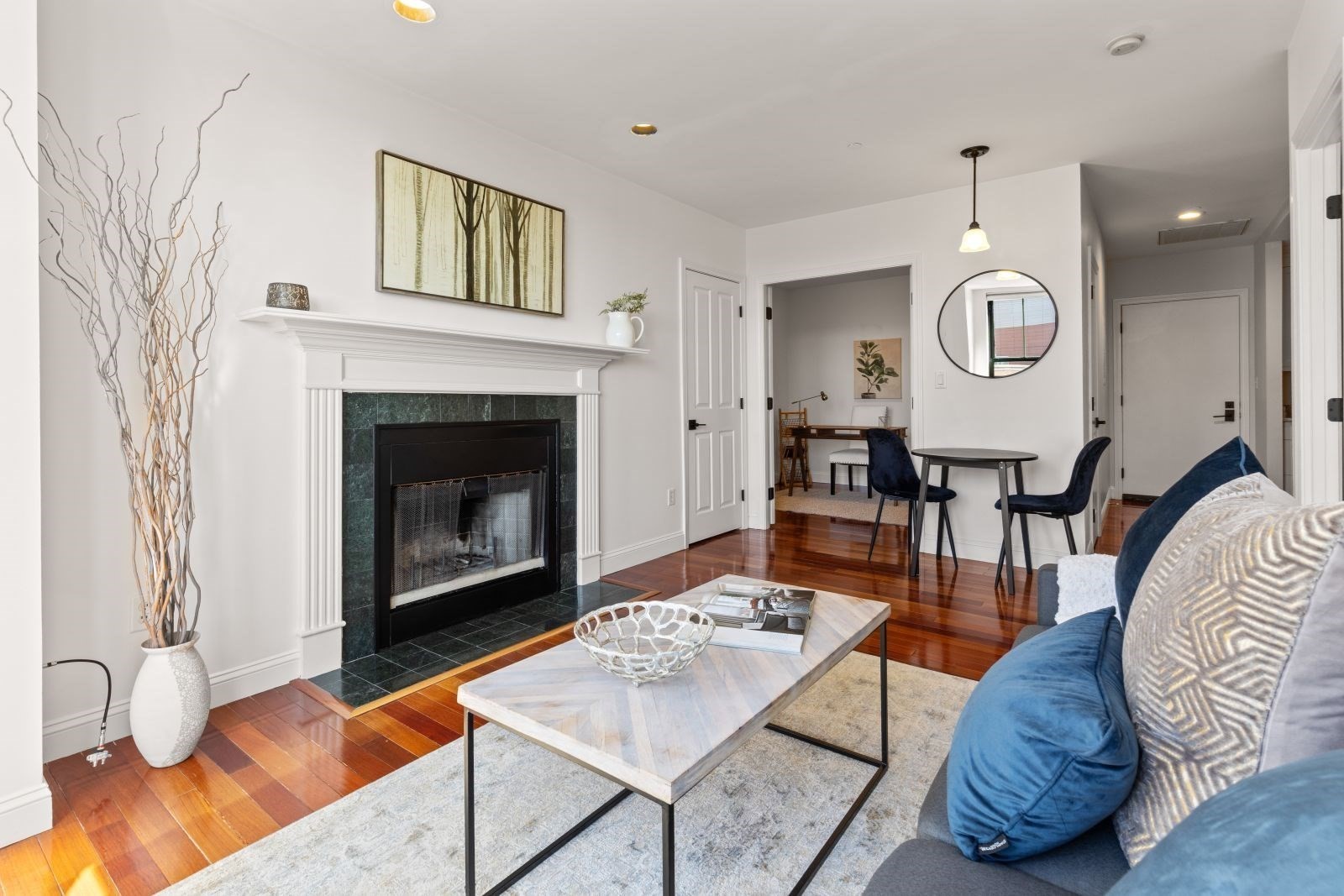 75 Clarendon St # 607 Property Photo 2