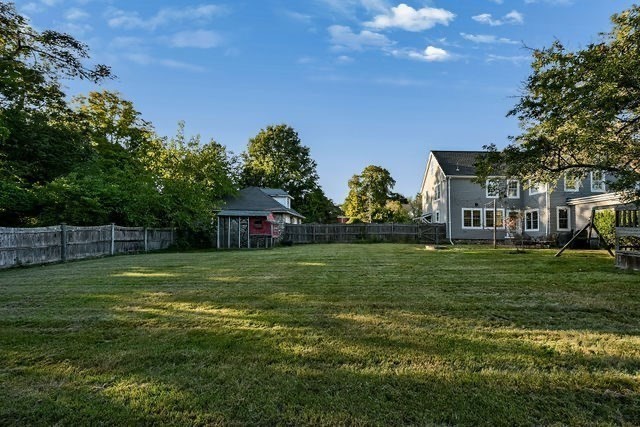 28 Elm St Property Photo 38