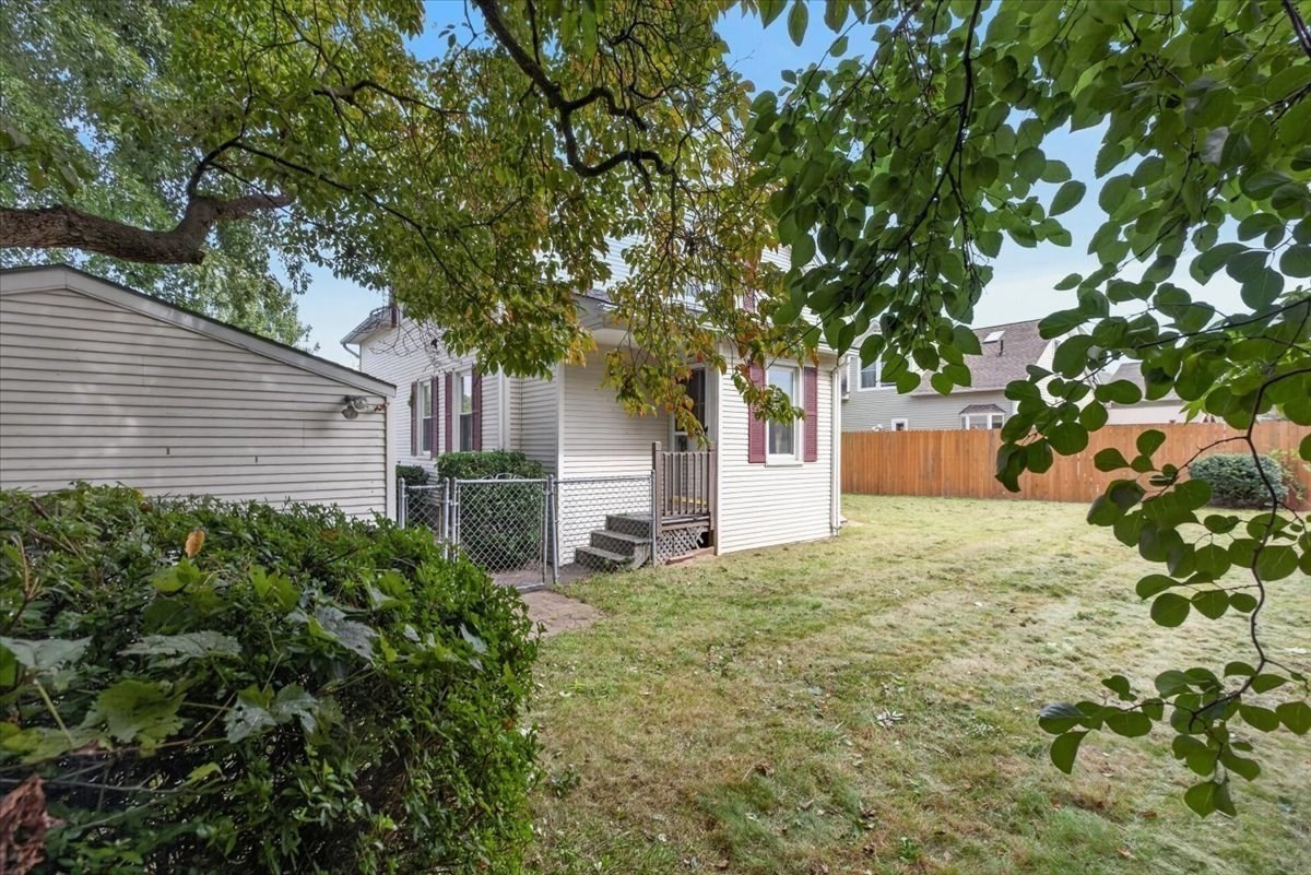 35 Lorraine St Property Photo 30