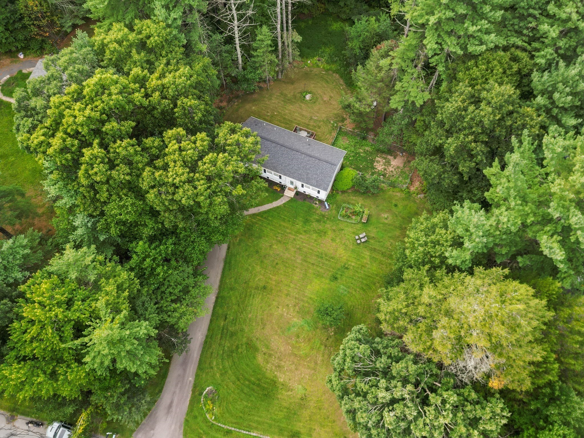 41 Woodland Rd Property Photo 23