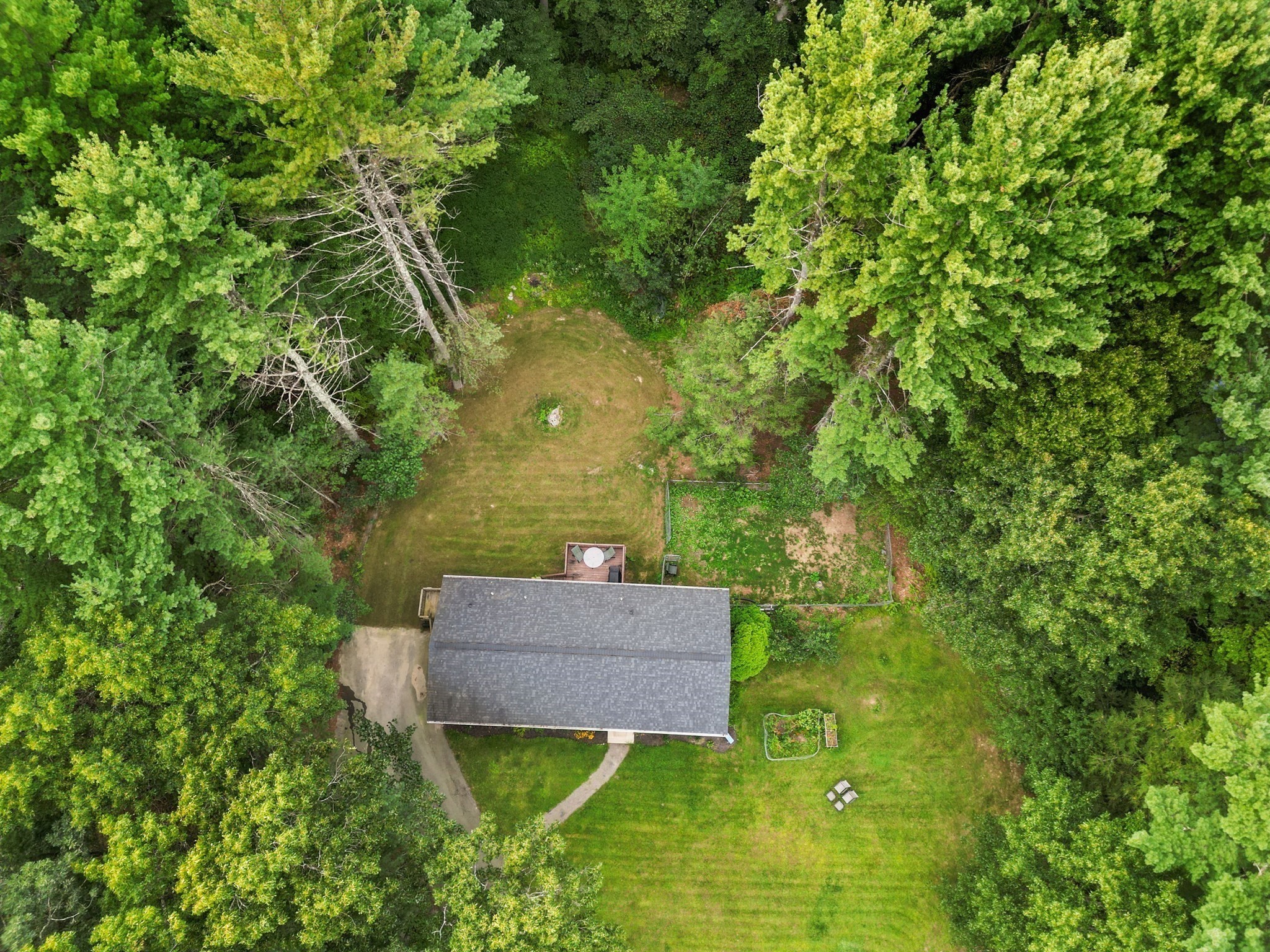 41 Woodland Rd Property Photo 24