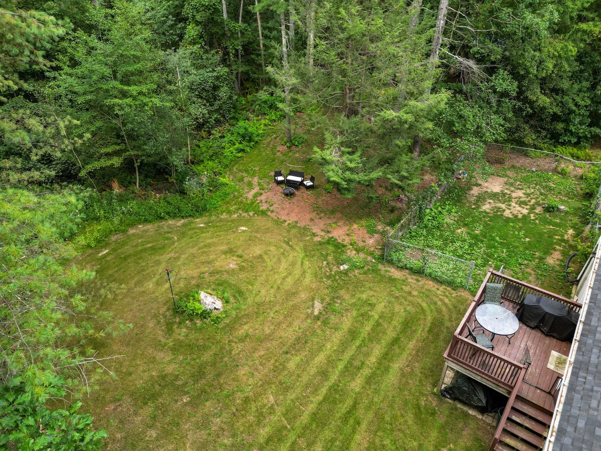 41 Woodland Rd Property Photo 26