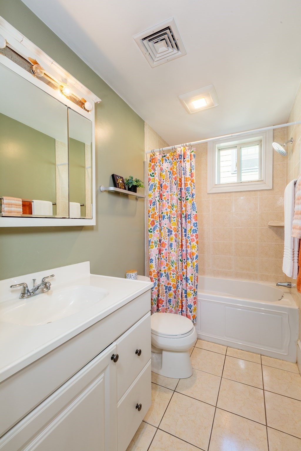 561a Broadway # 2 Property Photo 17