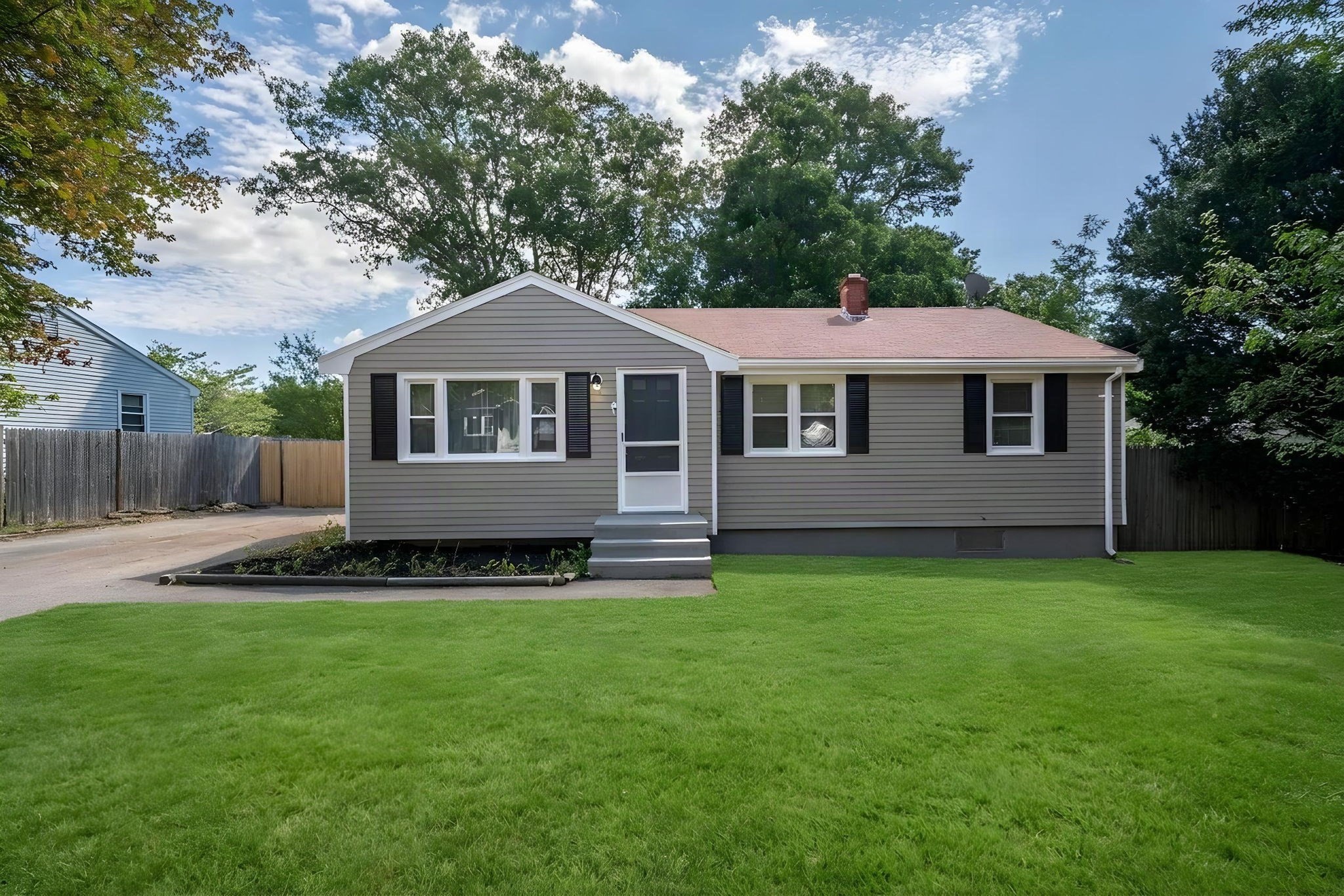 6 Handy Rd Property Photo 1