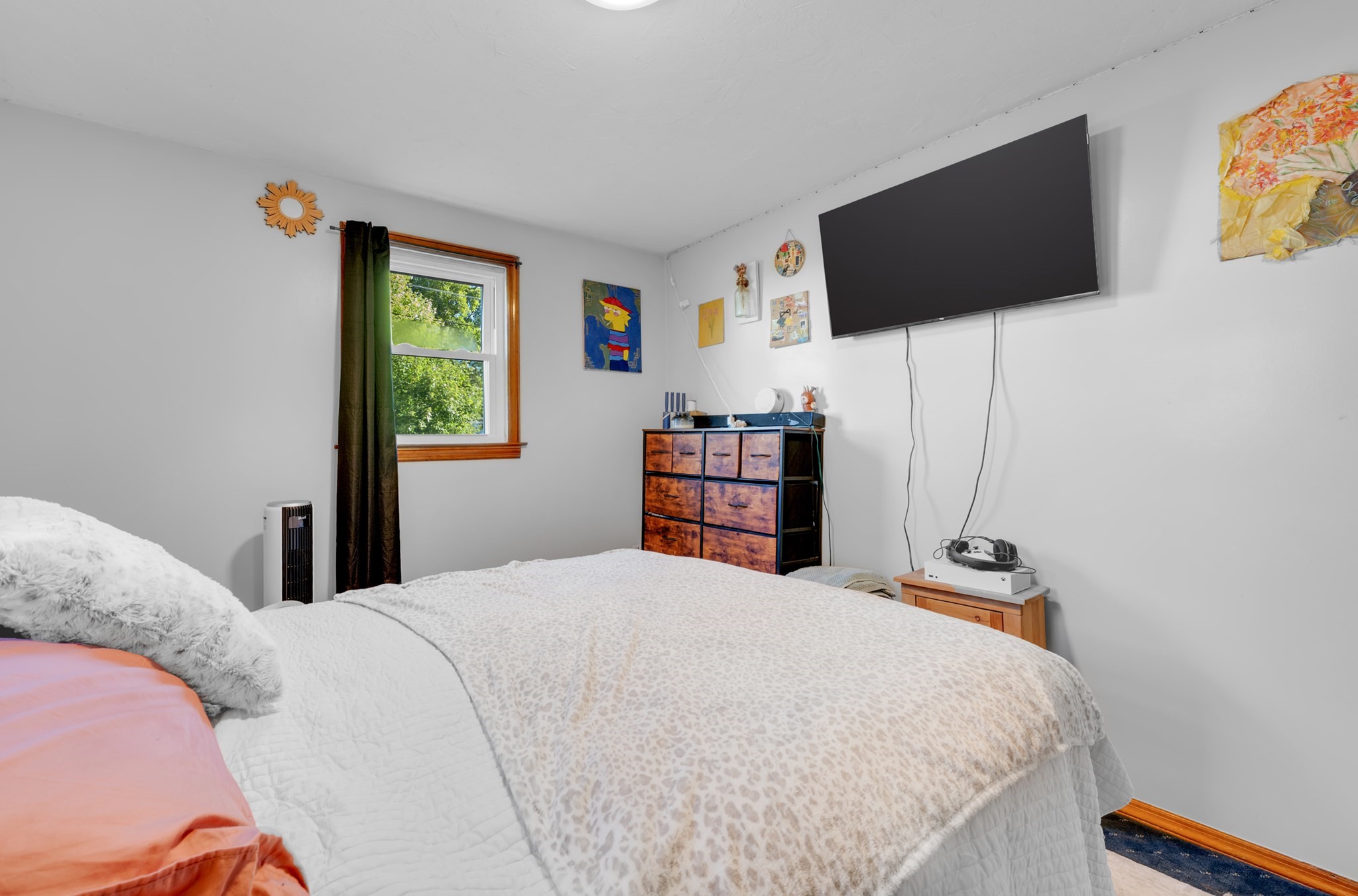 1 Elm St Property Photo 8