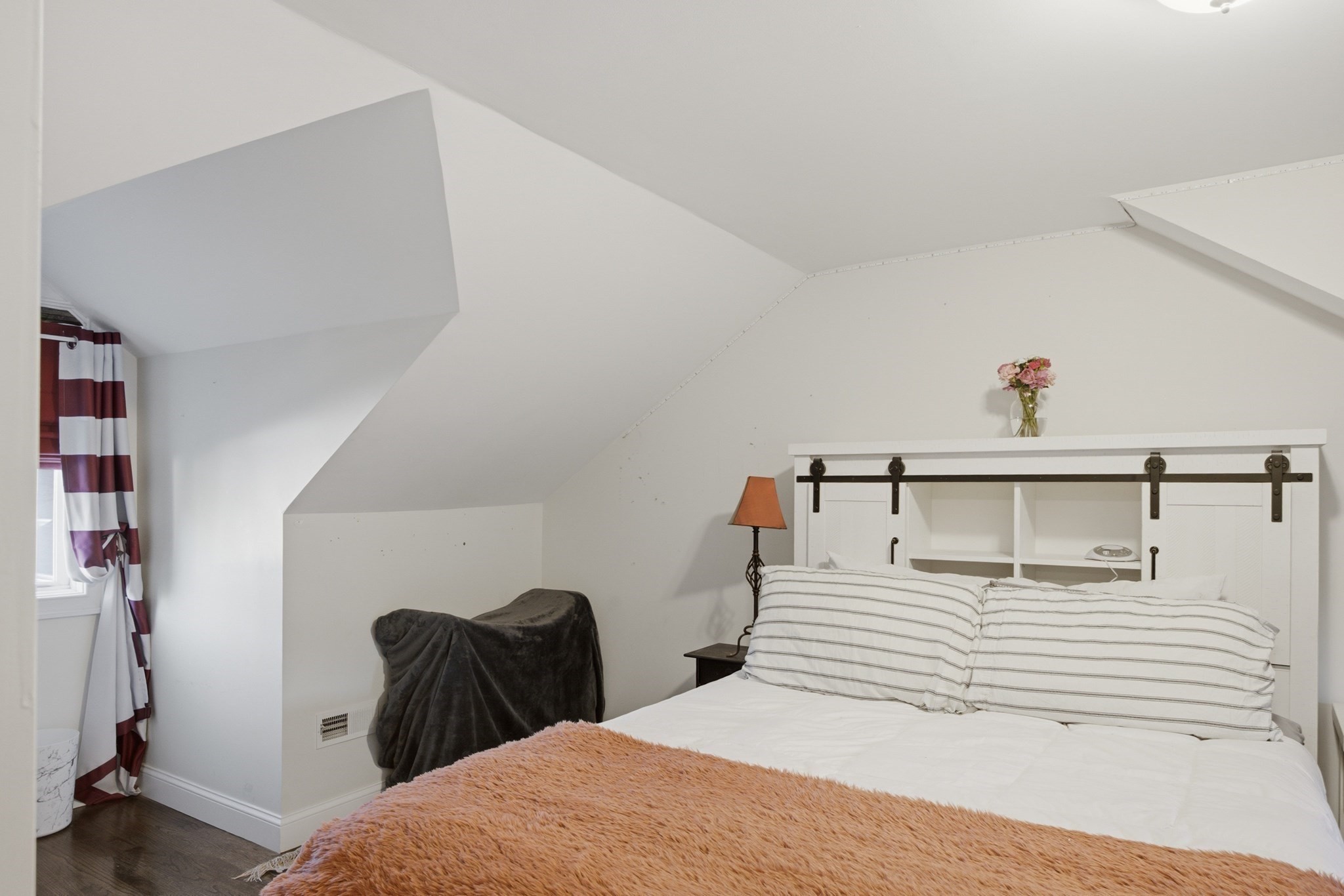 47 John St Property Photo 23