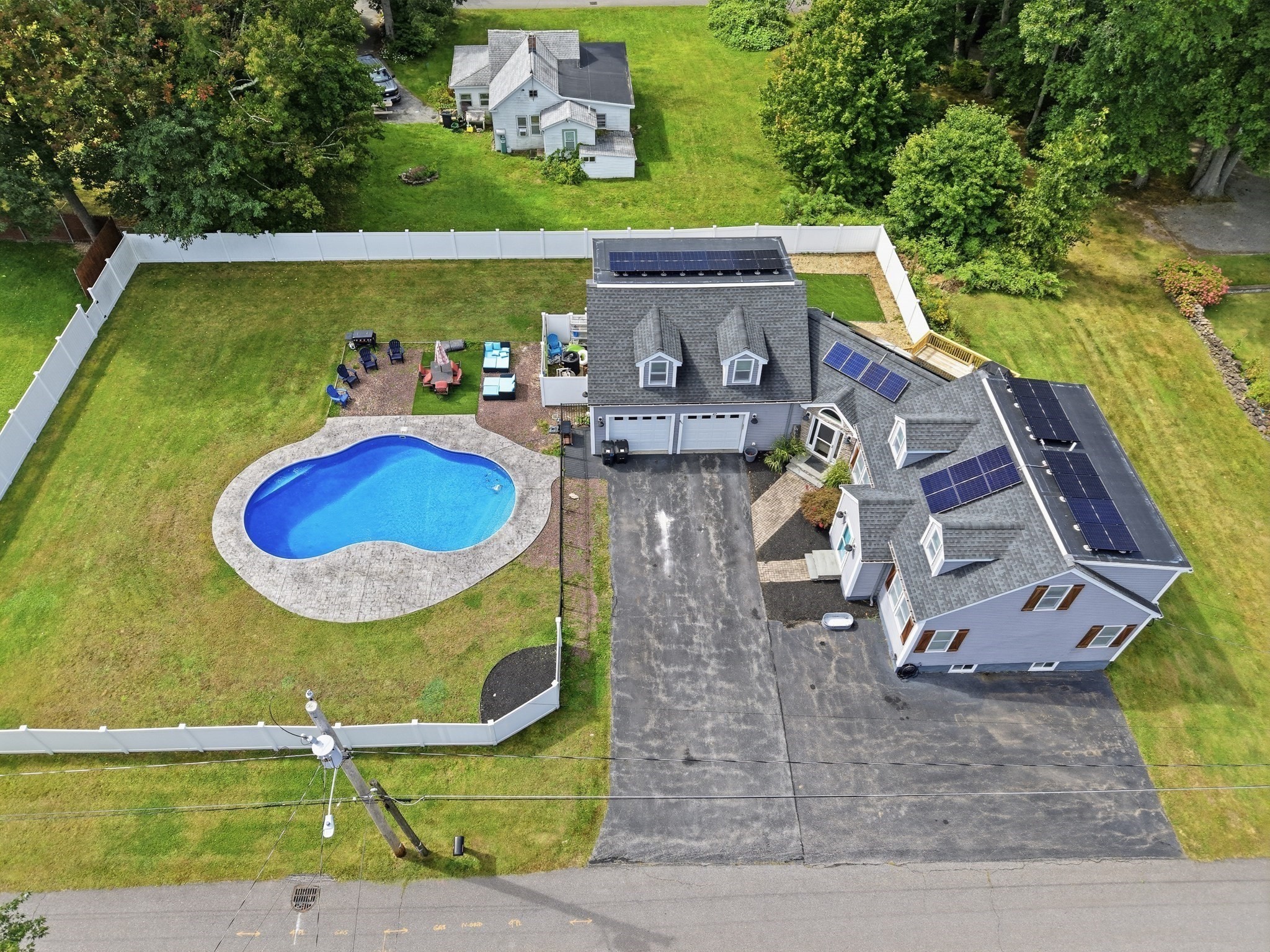 47 John St Property Photo 35