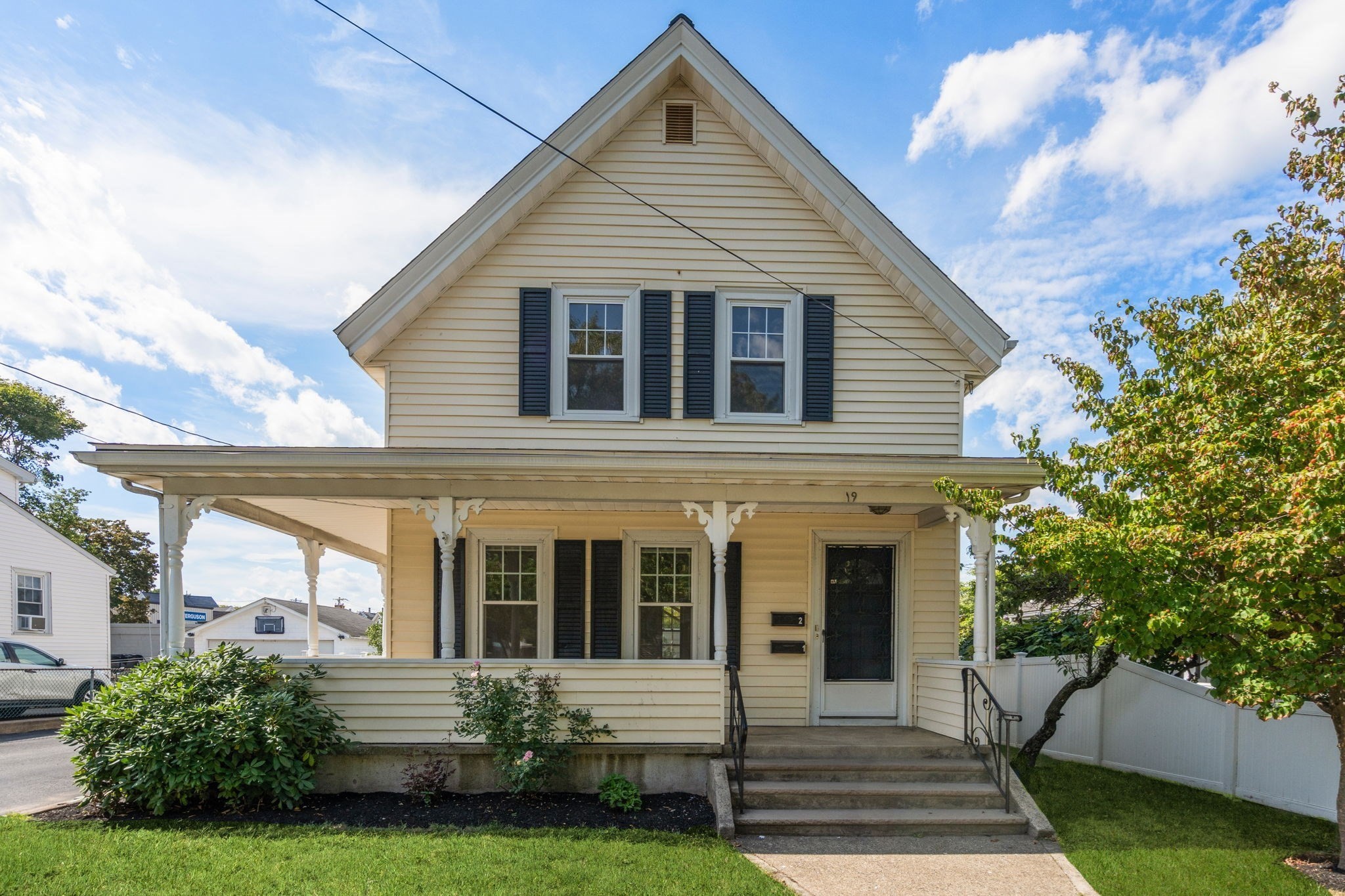 19 Penn St Property Photo 3