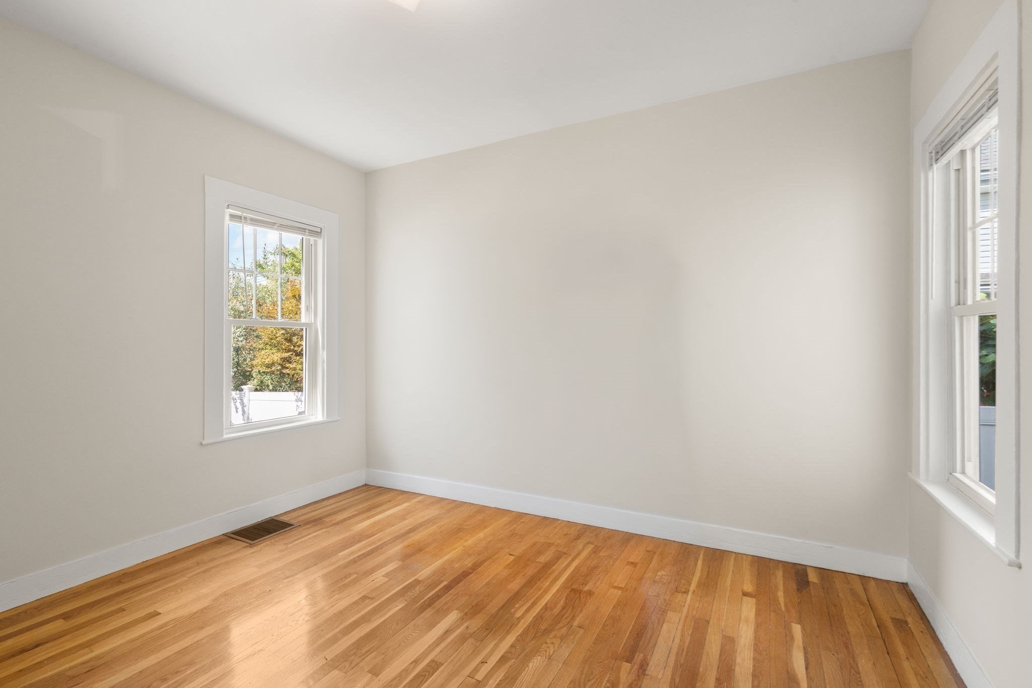 19 Penn St Property Photo 29