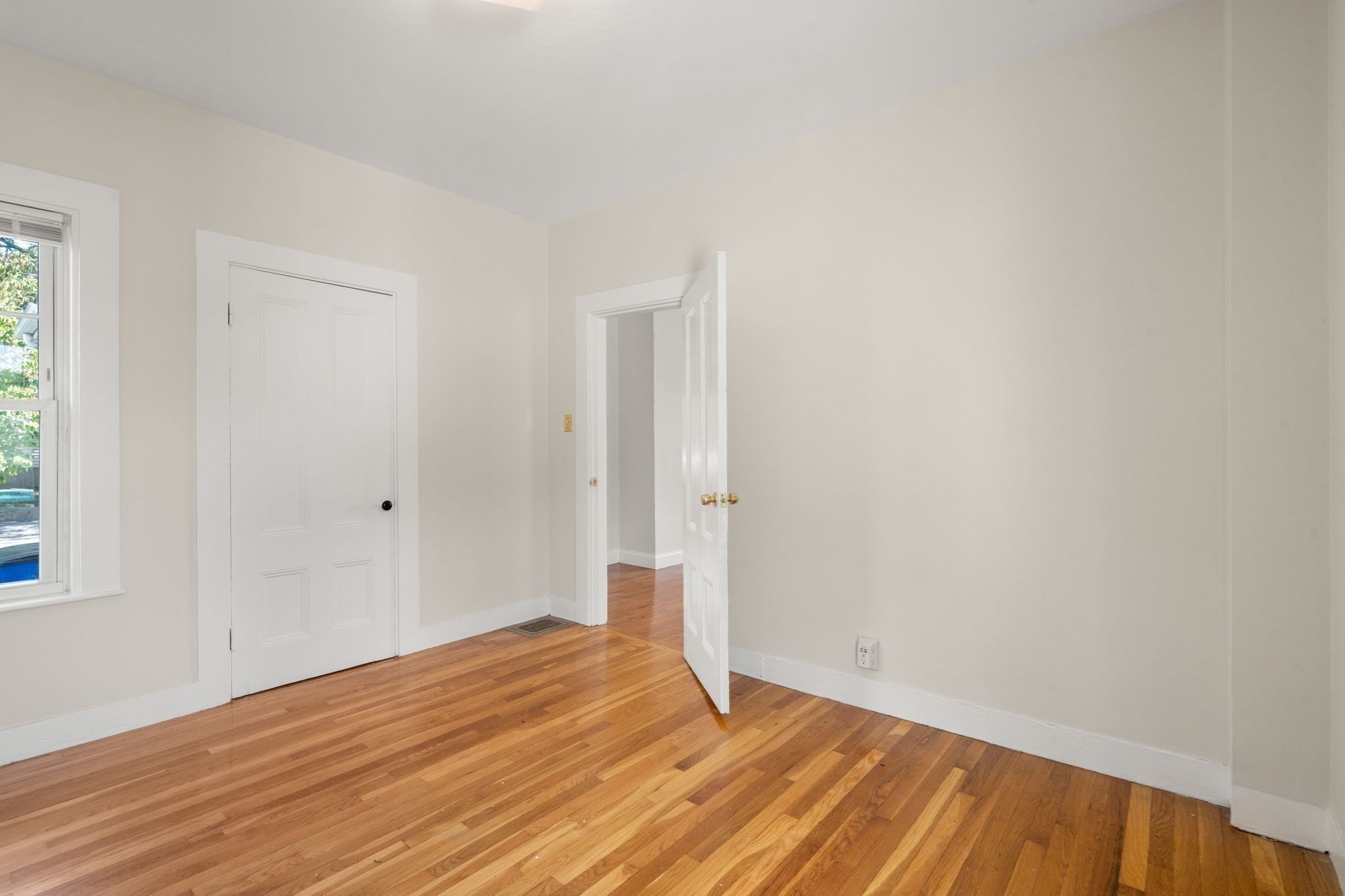 19 Penn St Property Photo 30