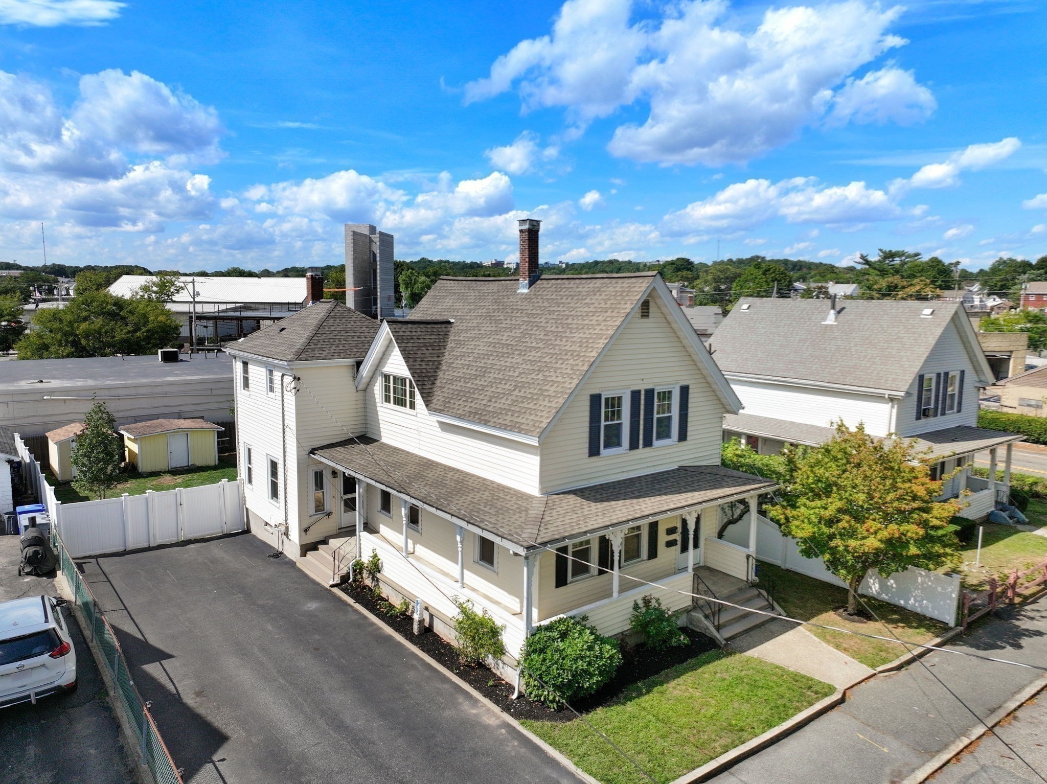 19 Penn St Property Photo 36