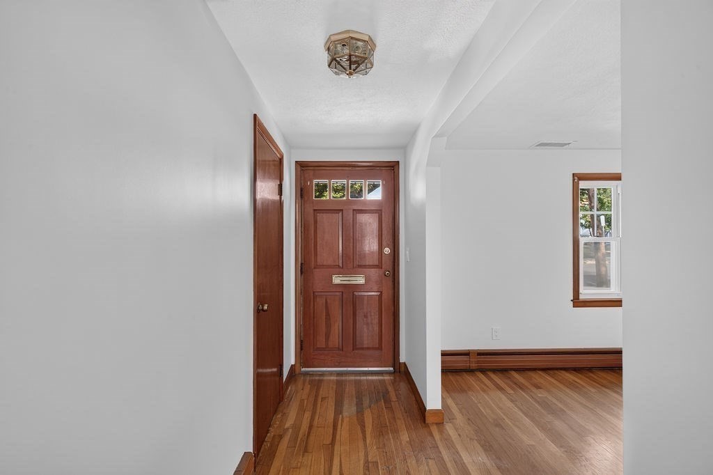 6 Cerdan Ave Property Photo 3