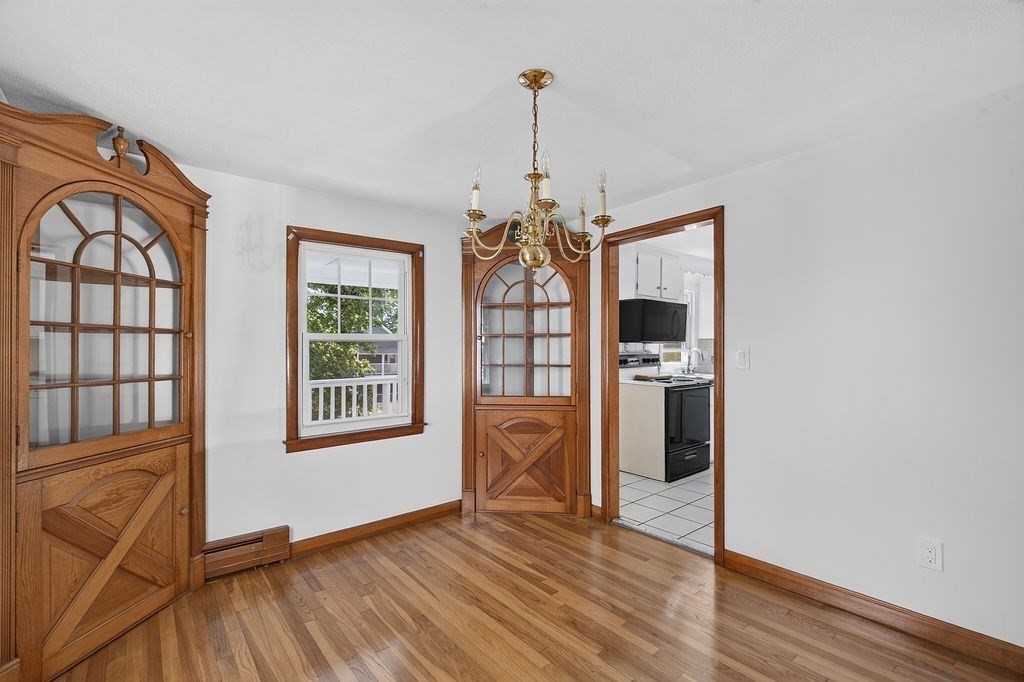 6 Cerdan Ave Property Photo 11