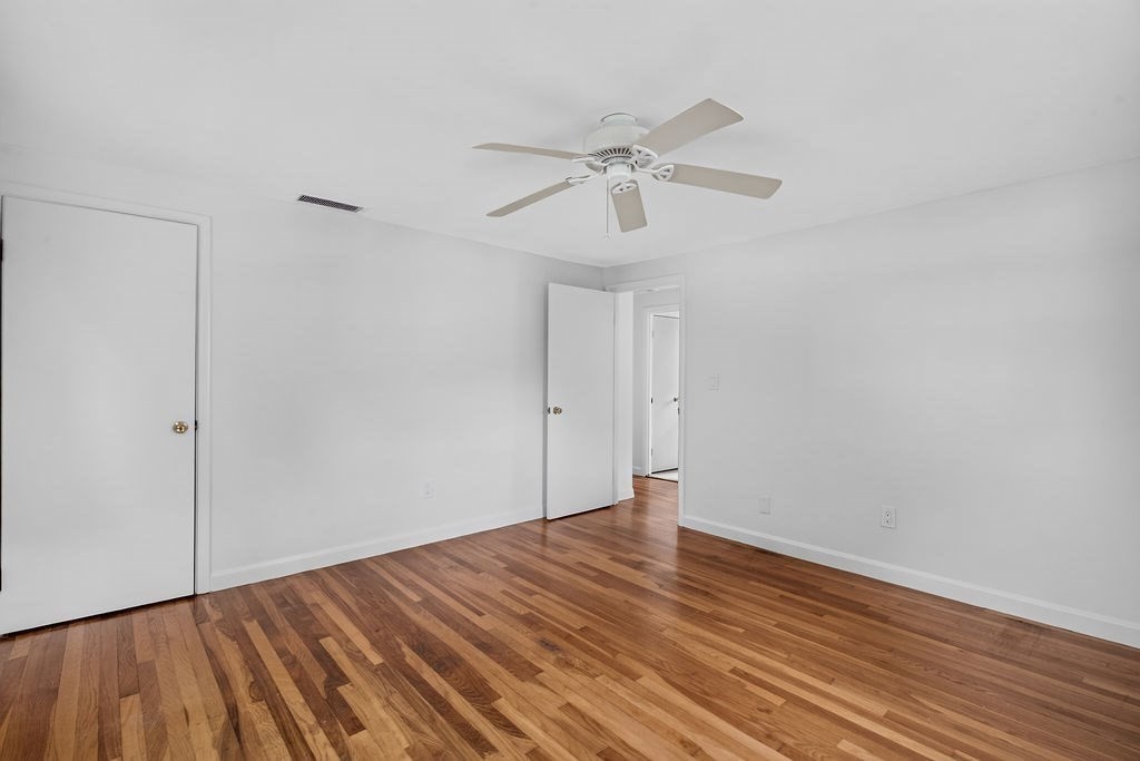 6 Cerdan Ave Property Photo 26