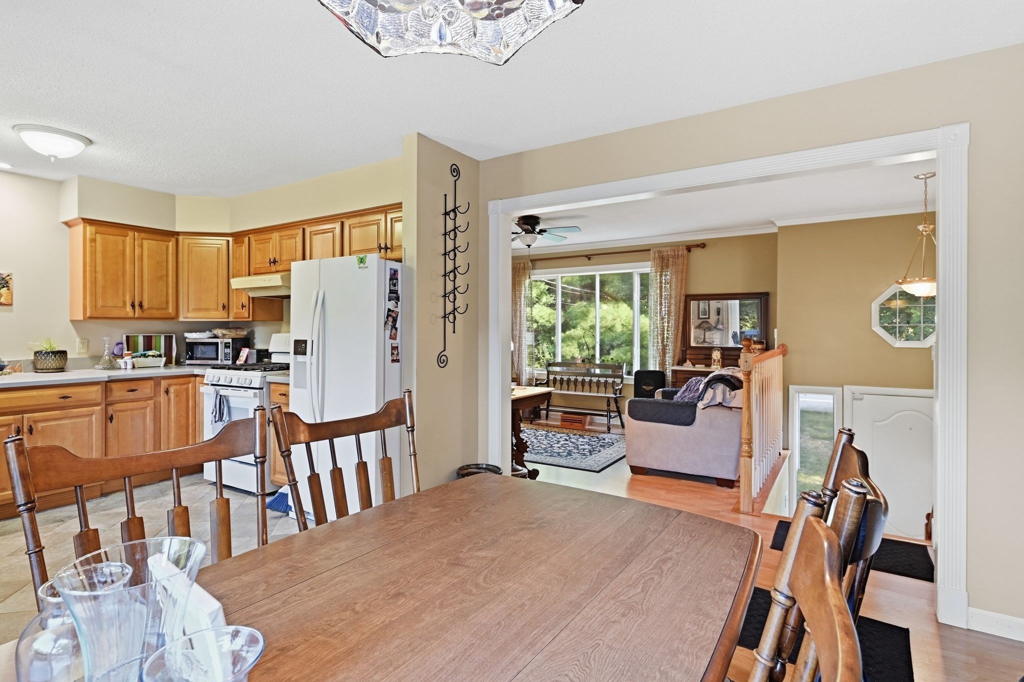 211 Allen St Property Photo 10