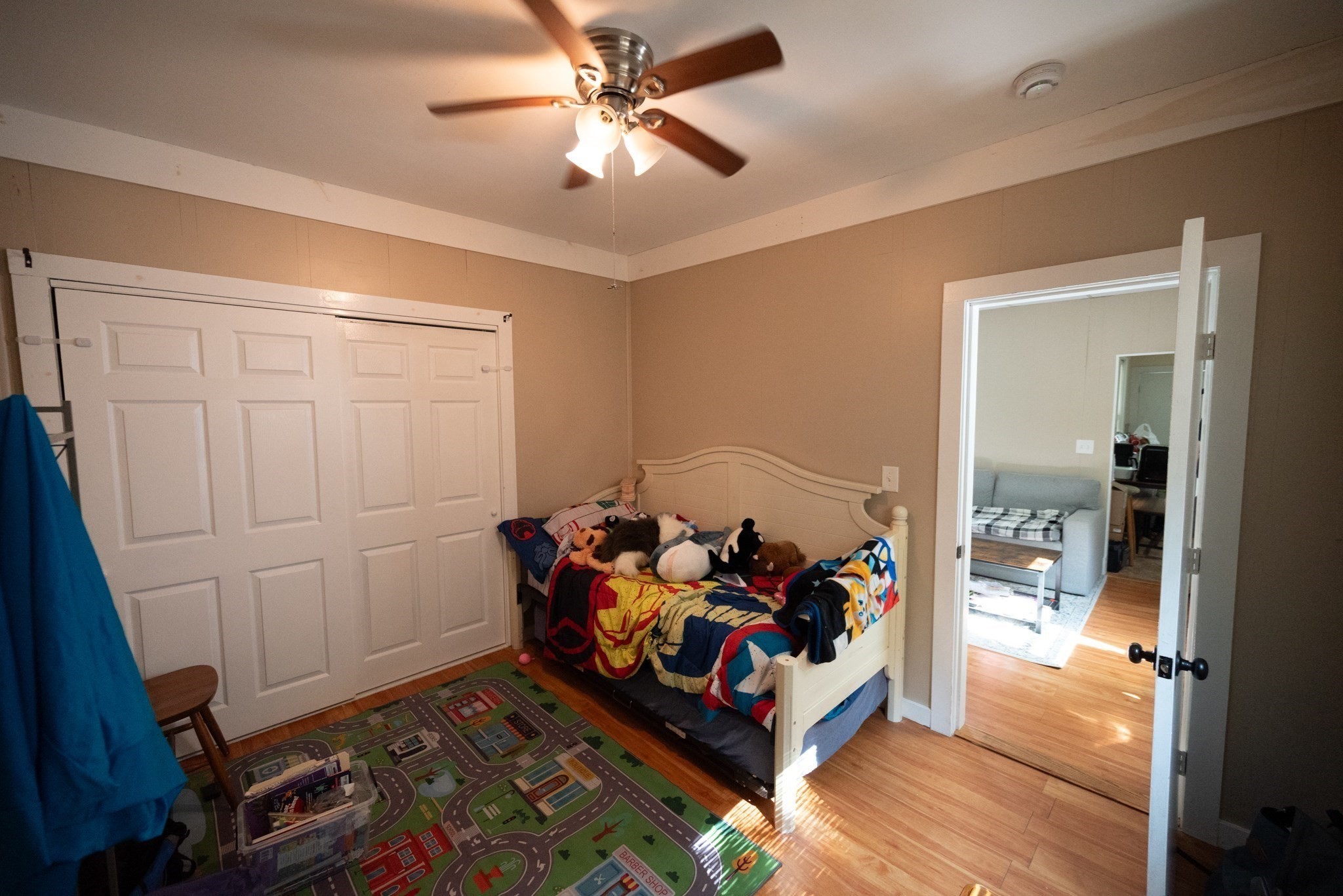 564 Fairmount St Property Photo 27