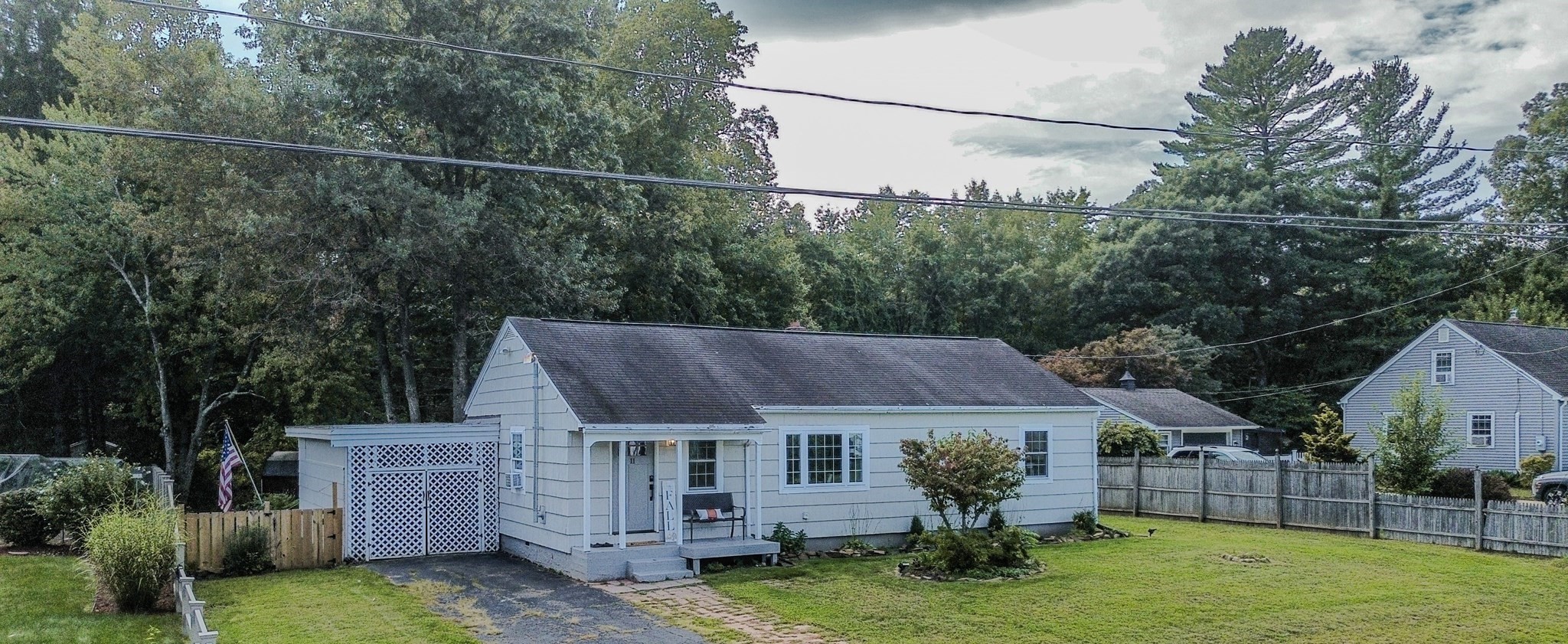 11 Fernwood Rd Property Photo 2