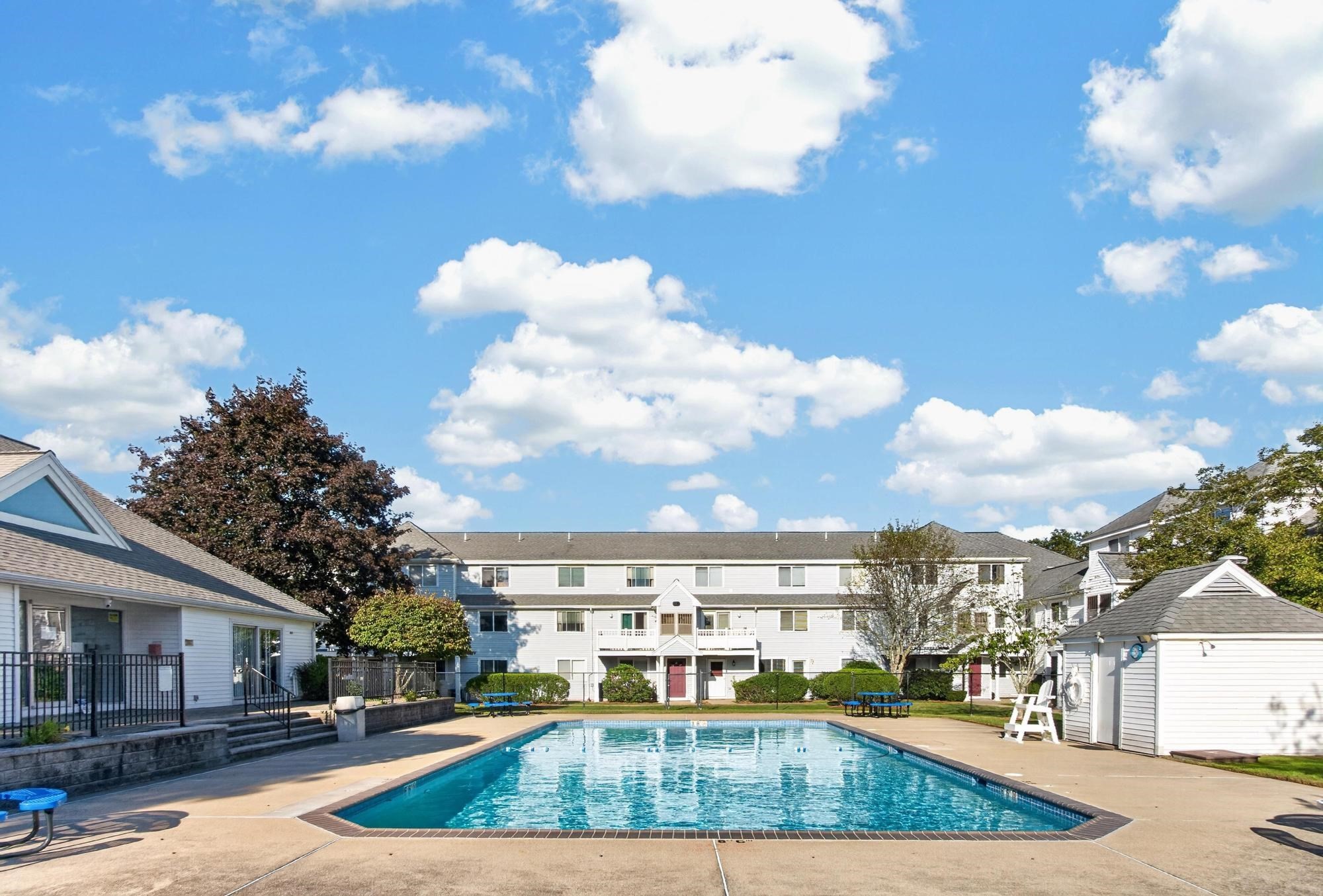 360 Littleton Road # C1 Property Photo 28