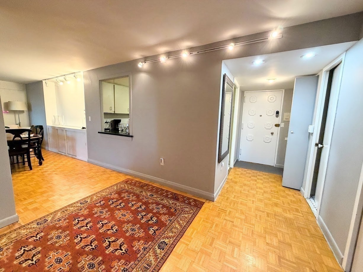 45 Longwood Ave # 705 Property Photo 12