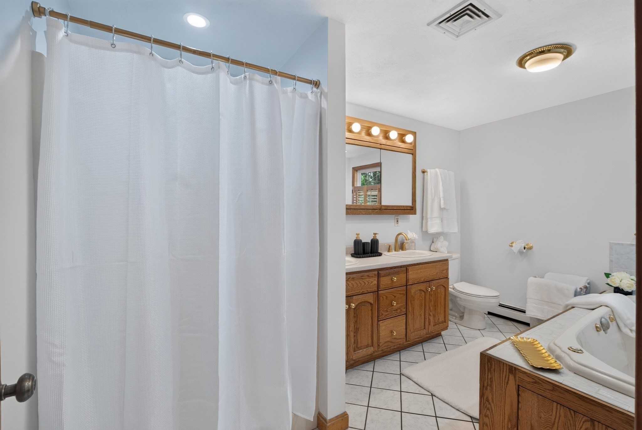 41 Buckingham Drive Property Photo 19
