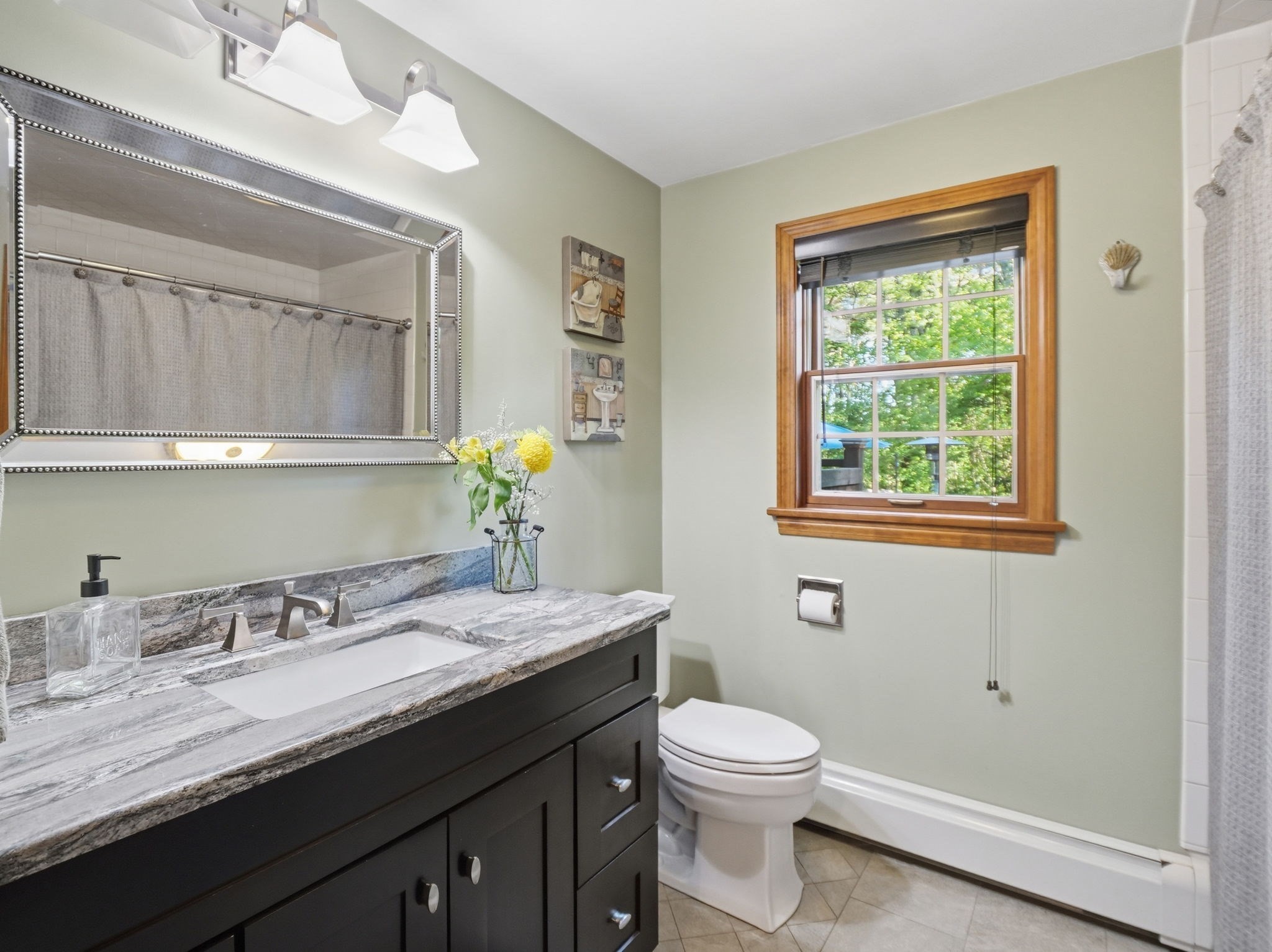 1294 Glebe St Property Photo 24