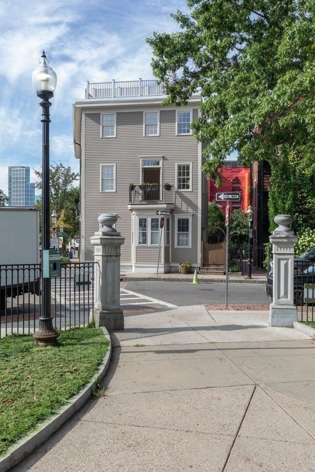 56 Park Street Property Photo 3