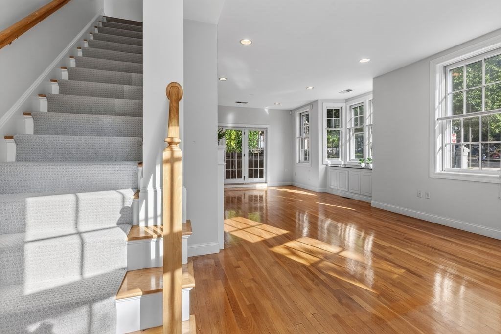 56 Park Street Property Photo 4
