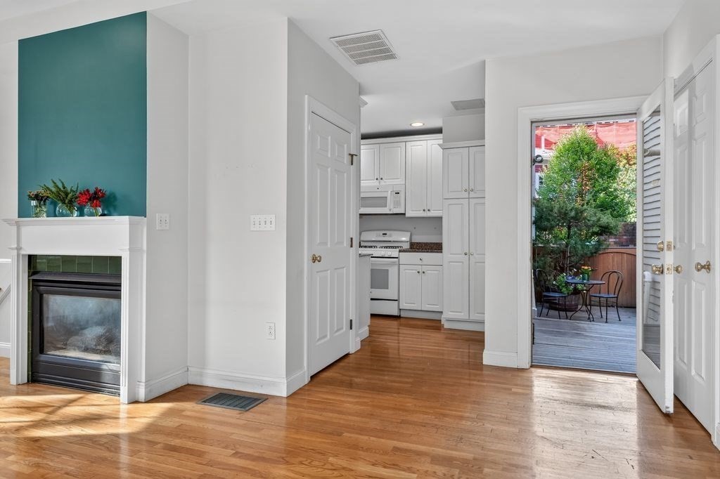 56 Park Street Property Photo 11