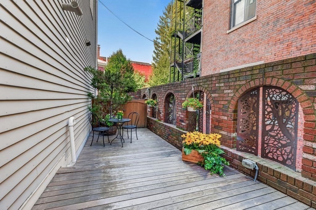 56 Park Street Property Photo 17