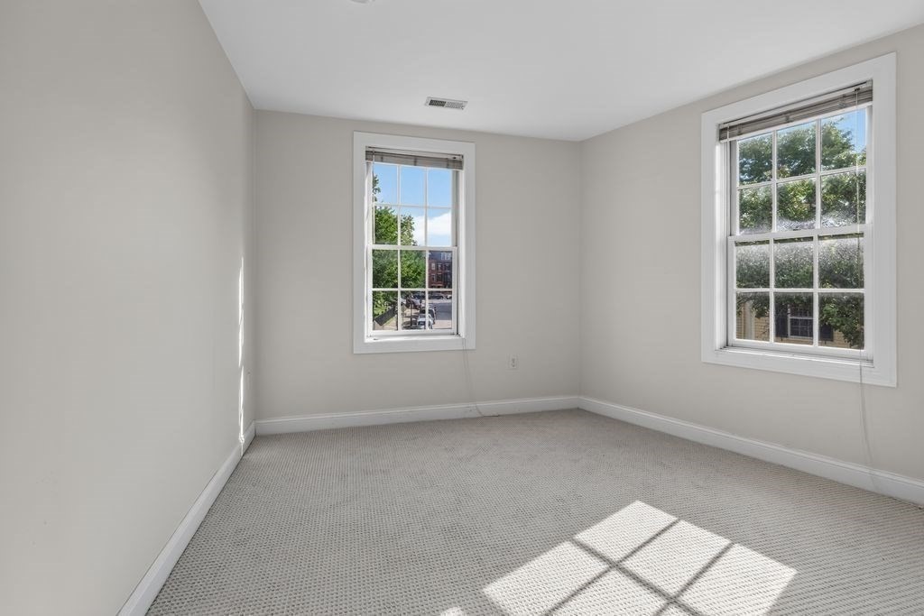56 Park Street Property Photo 26