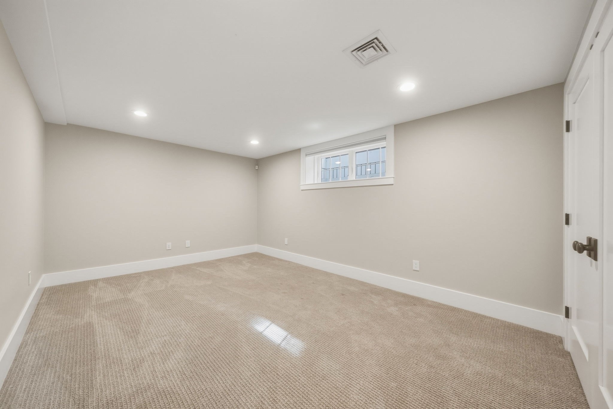 132 Washington Ave Property Photo 33