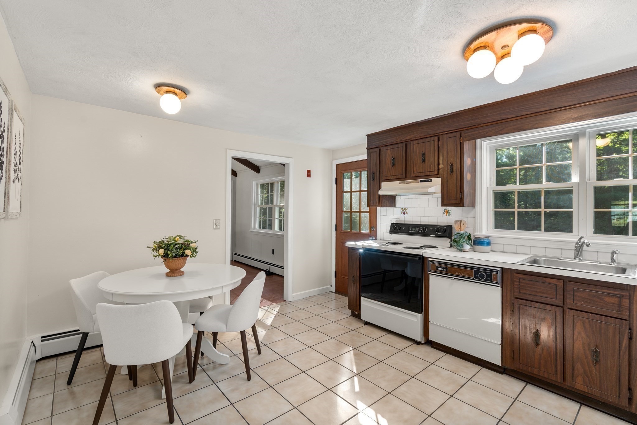 7 Tara Road Property Photo 11